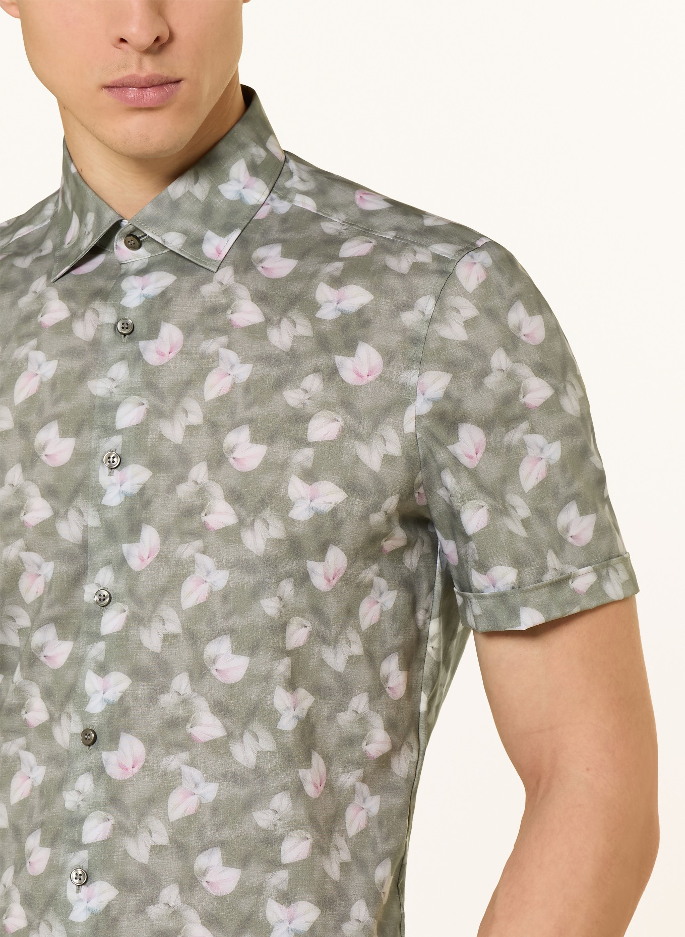 OLYMP Kurzarm-Hemd Level Five body fit: GRÜN / ALTROSA / CREME