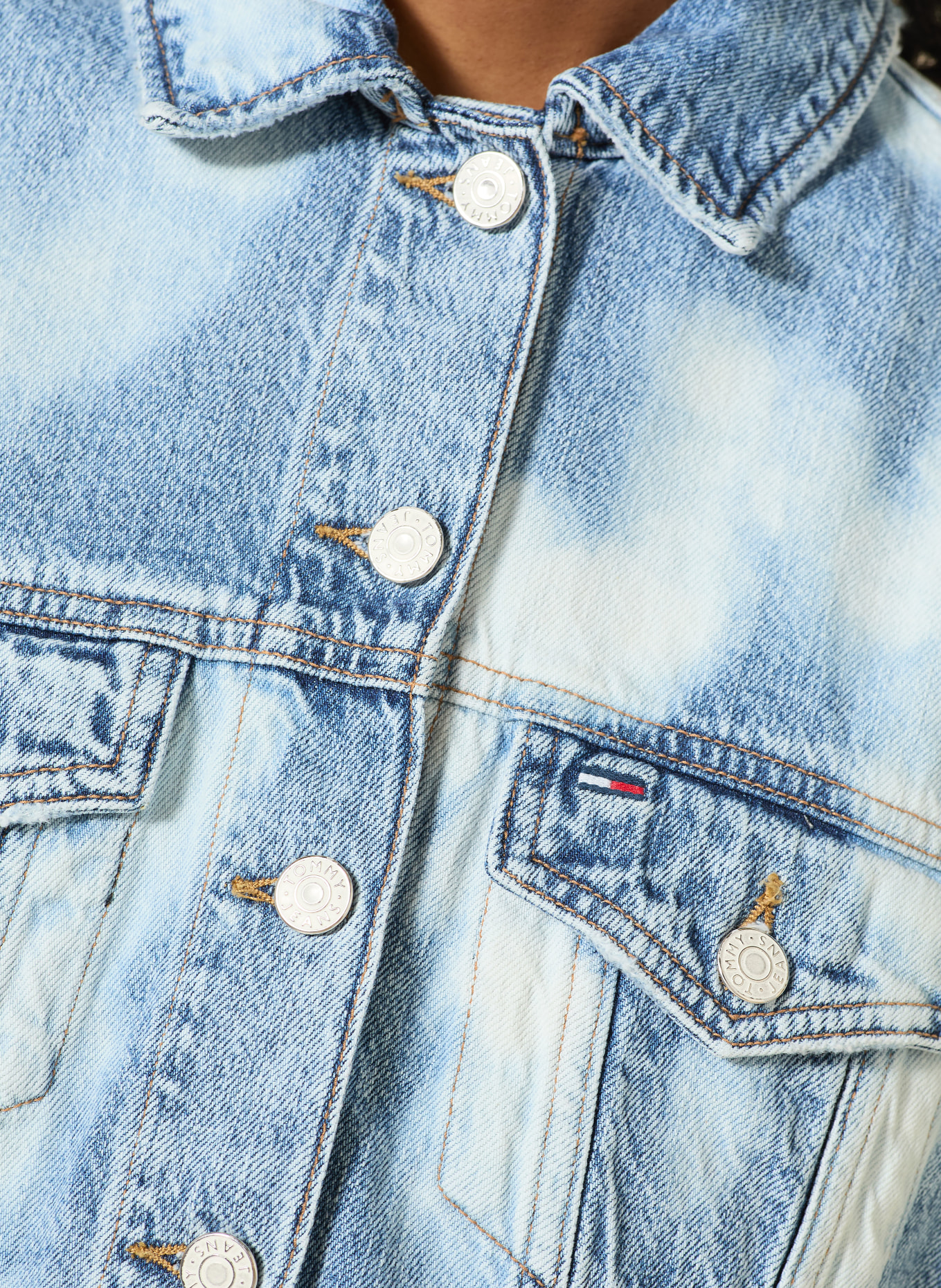 TOMMY JEANS Cropped-Jeansweste: HELLBLAU