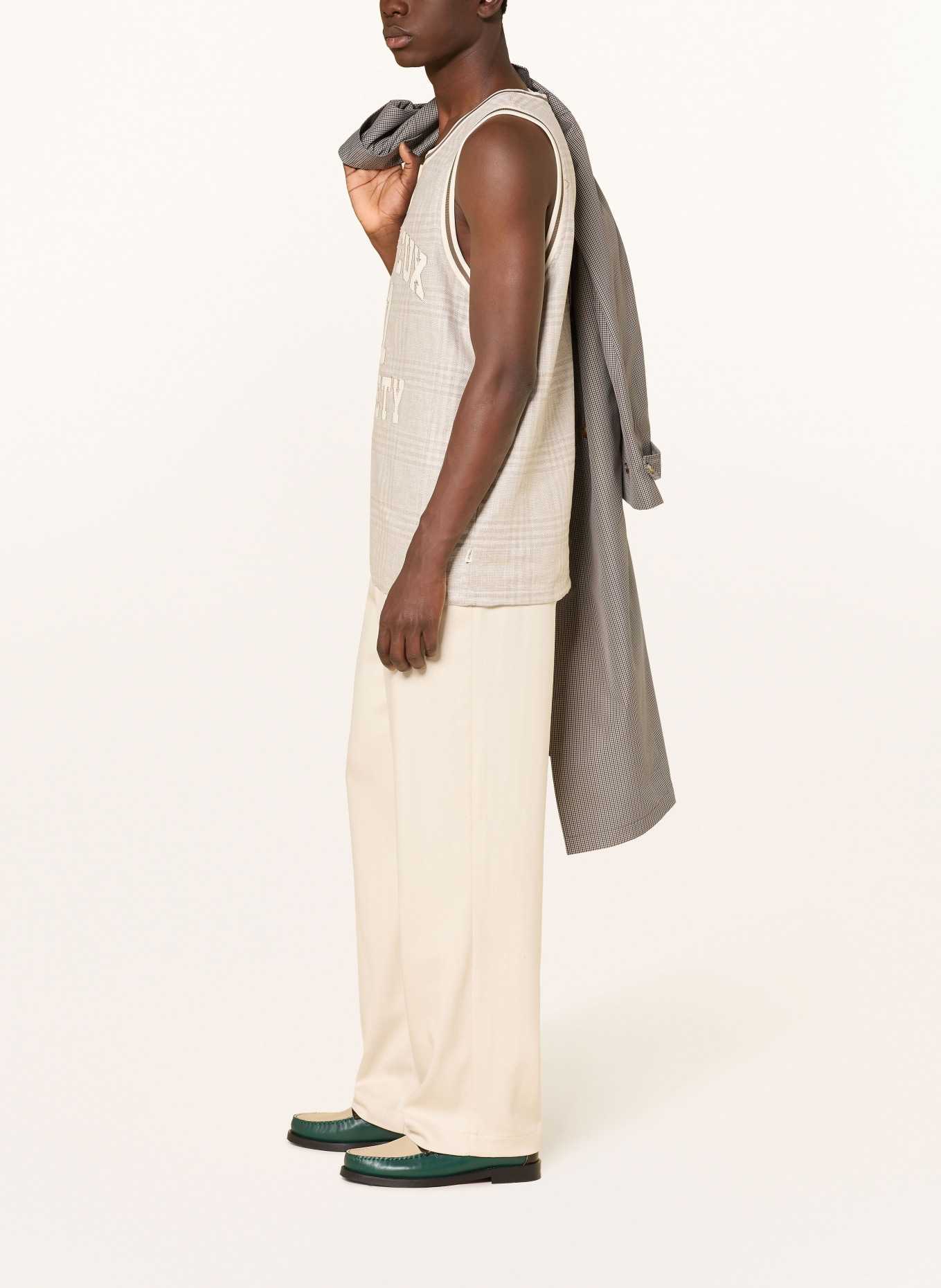 LES DEUX Pantalon chino coupe classique: MARRON CLAIR