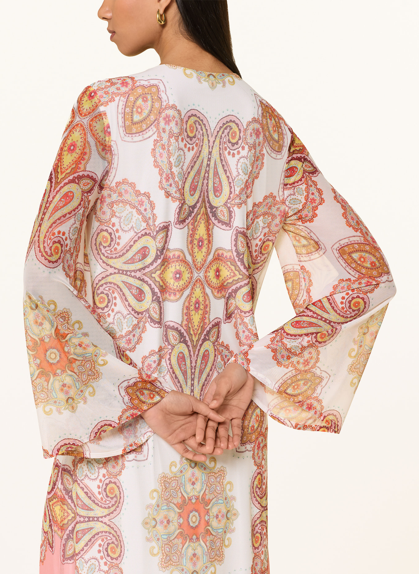 Ana Alcazar Robe en maille ornée de strass: CRÈME / SAUMON / JAUNE