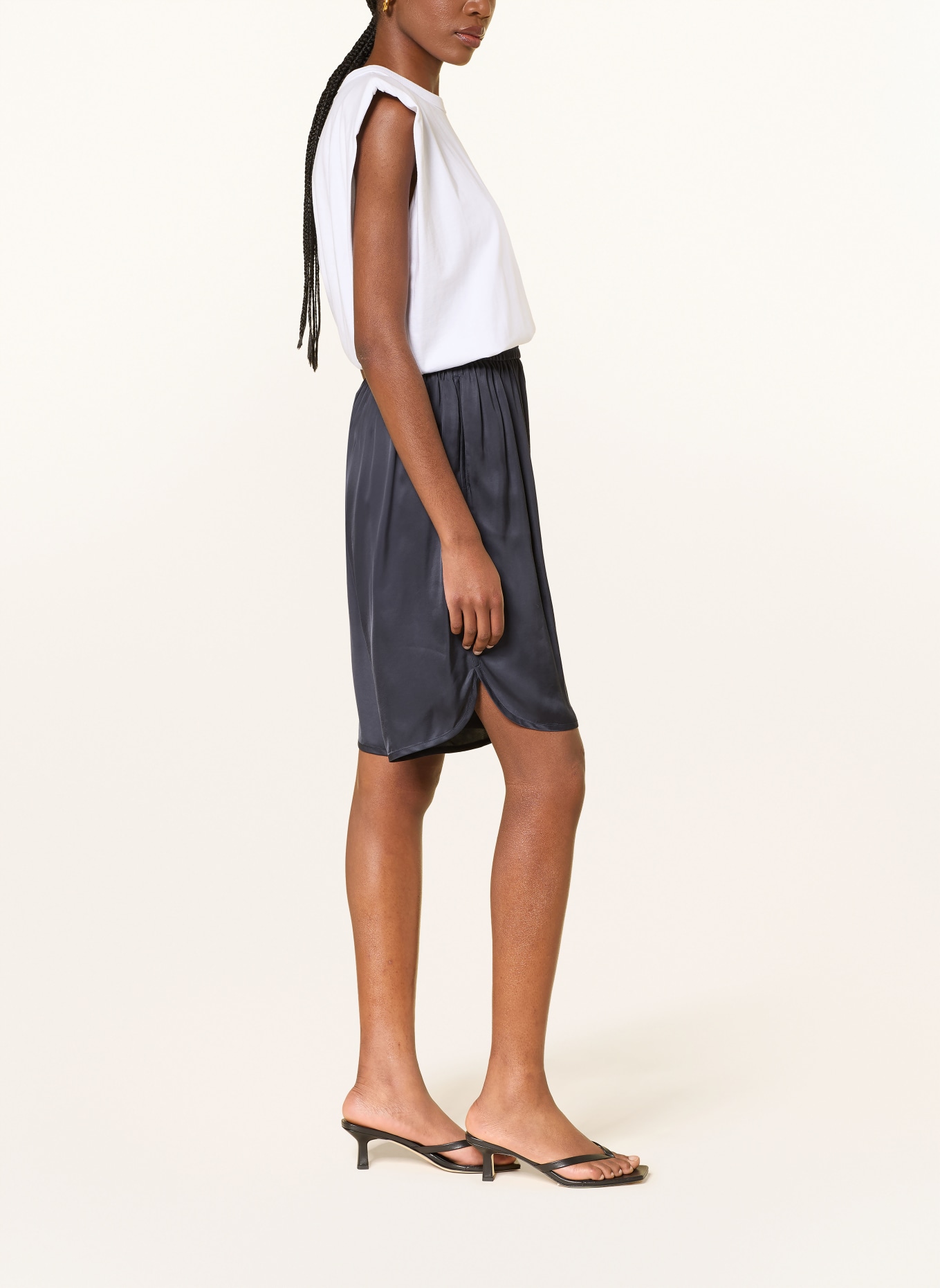 The Frankie Shop NELIS Satin Bermuda Shorts: DARK BLUE
