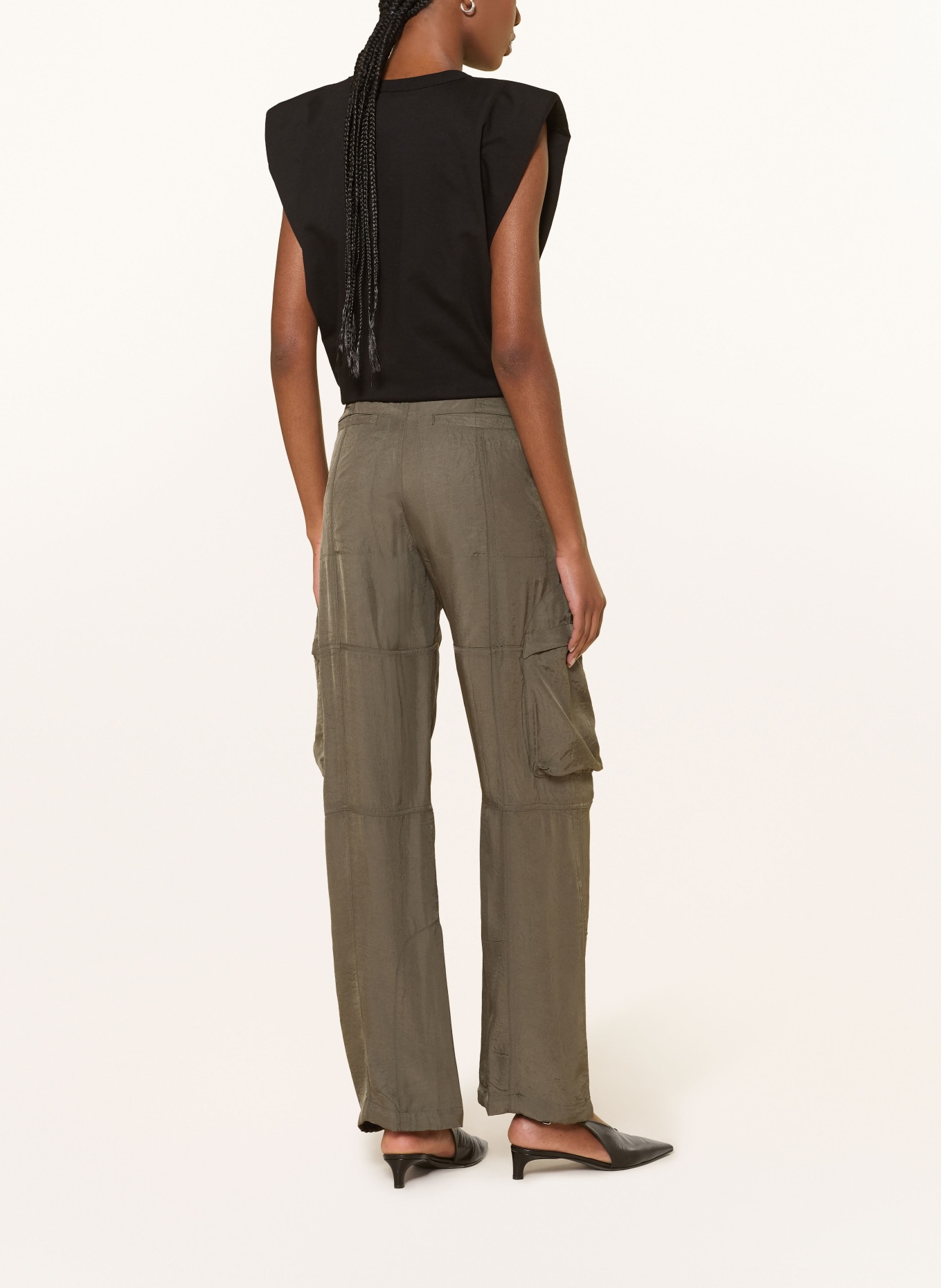 The Frankie Shop Cargohose KELLY FLUID aus Satin: KHAKI