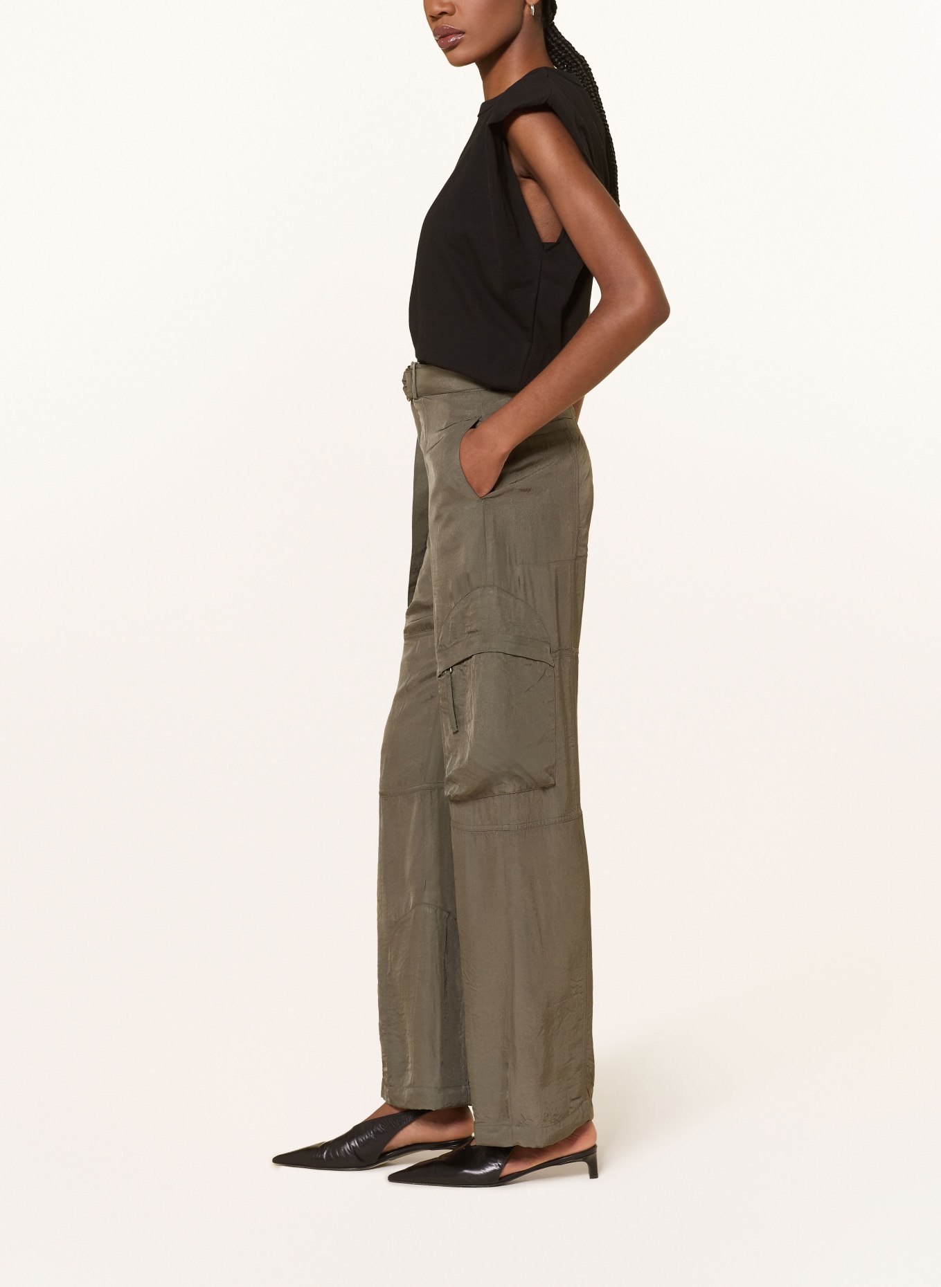The Frankie Shop Cargohose KELLY FLUID aus Satin: KHAKI