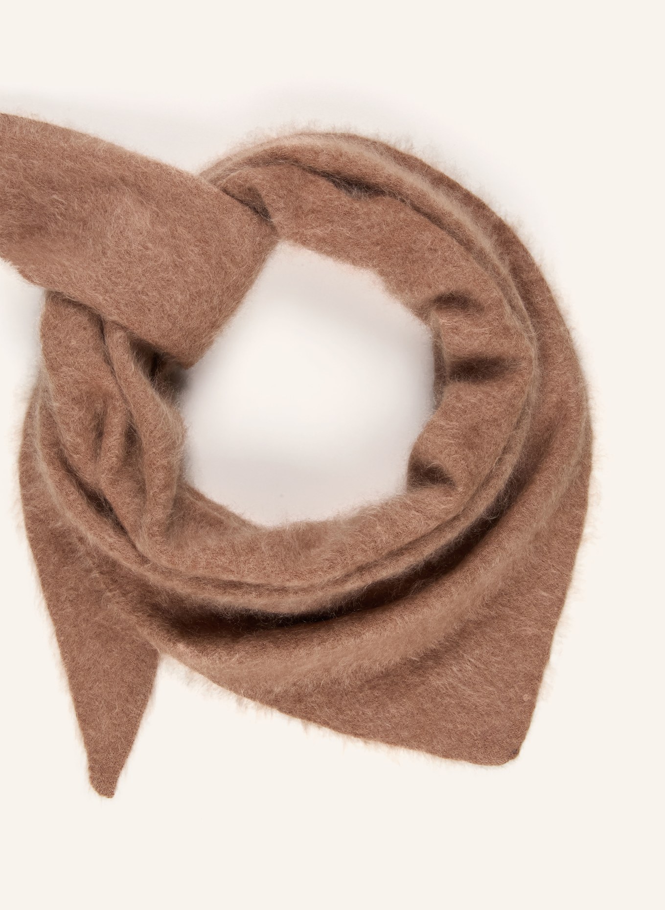 darling harbour Cashmere triangle scarf: DARK CAMEL