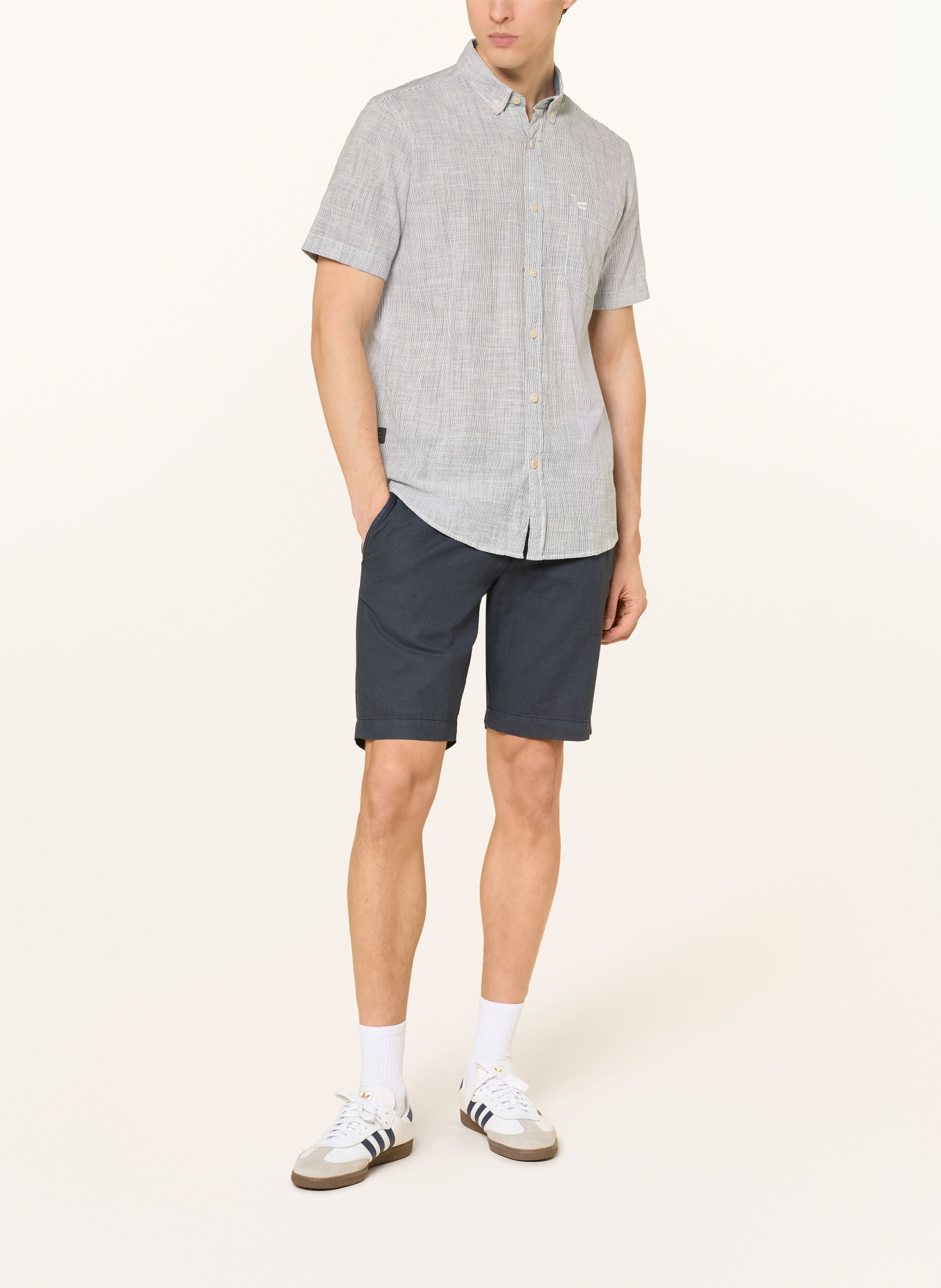 camel active Koszula z krótkim rękawem Regular Fit: BIAŁY / GRANATOWY