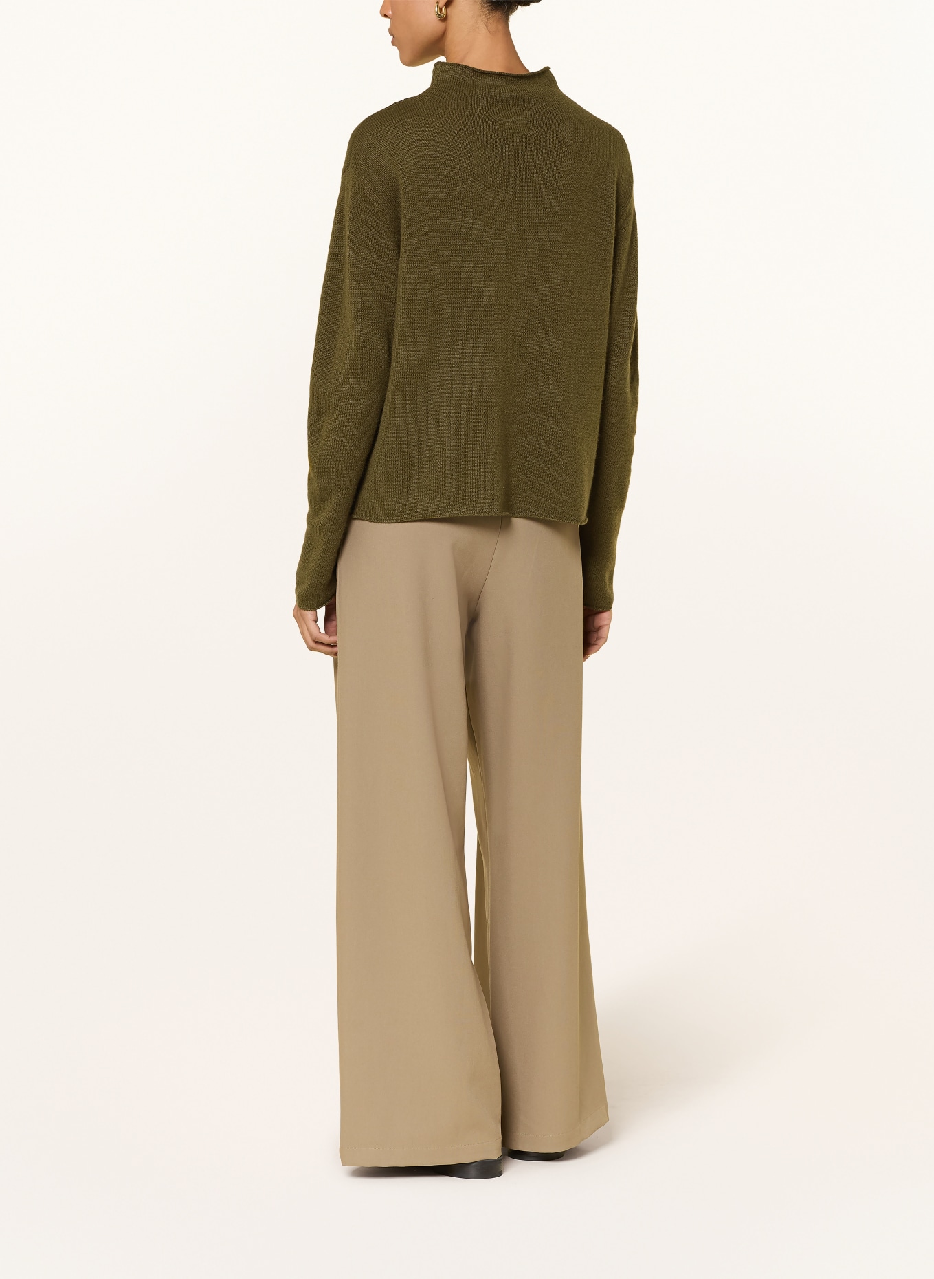darling harbour Cashmere Sweater: OLIVE