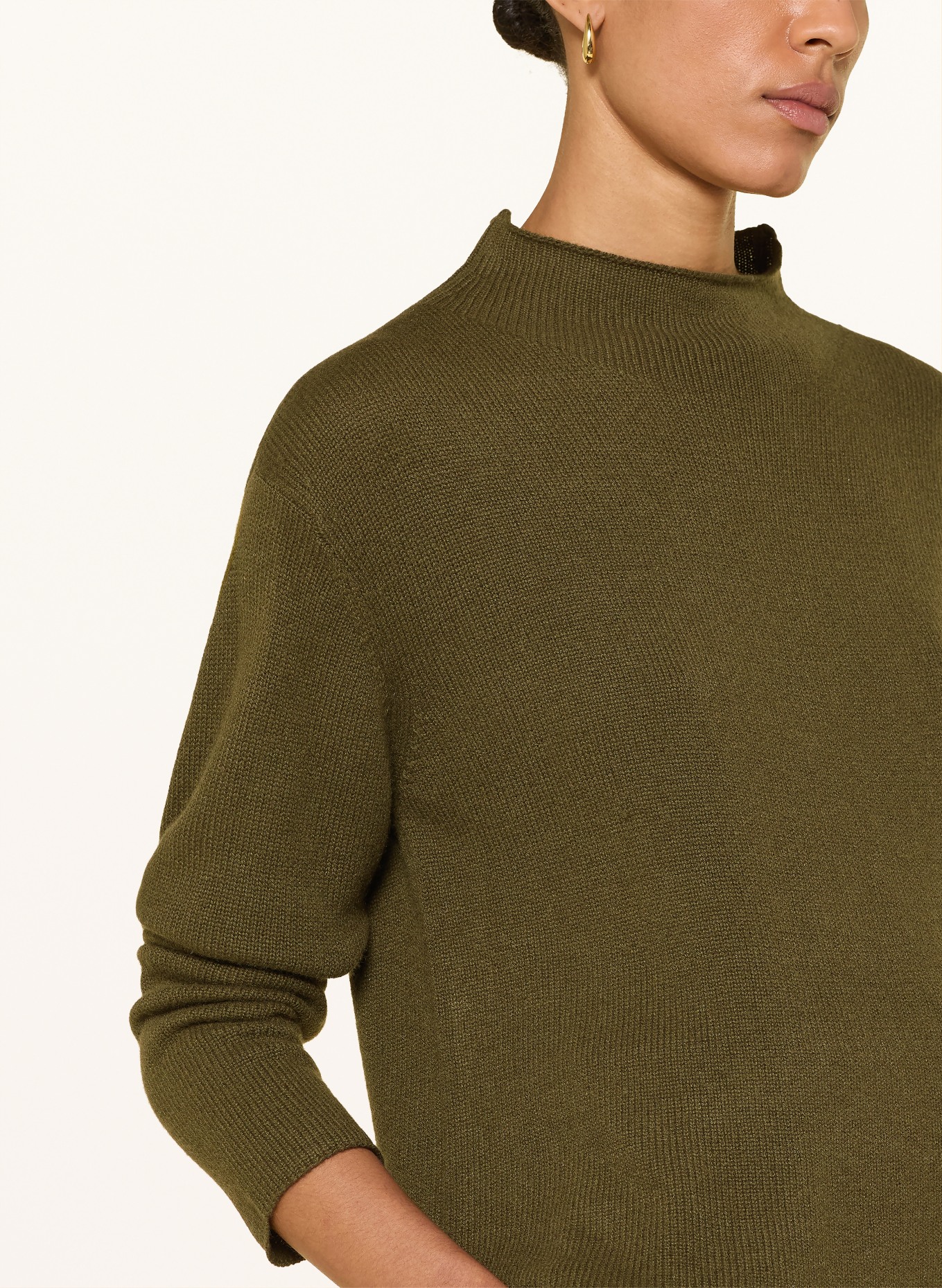 darling harbour Cashmere Sweater: OLIVE