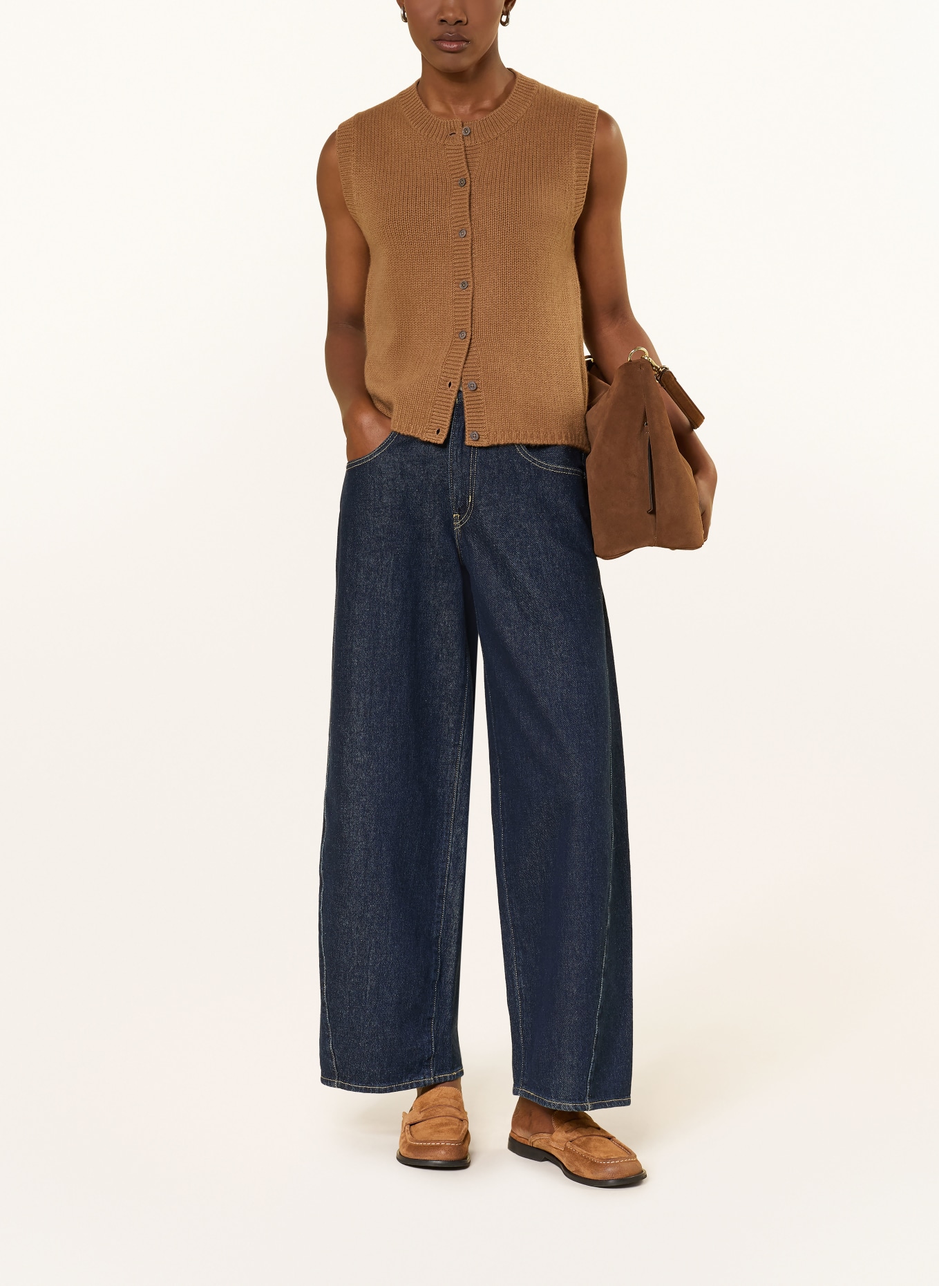 darling harbour Cashmere knit vest: CARAMEL