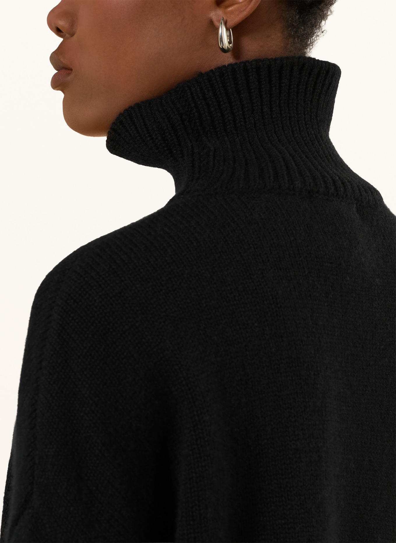 darling harbour Cashmere sweater: BLACK