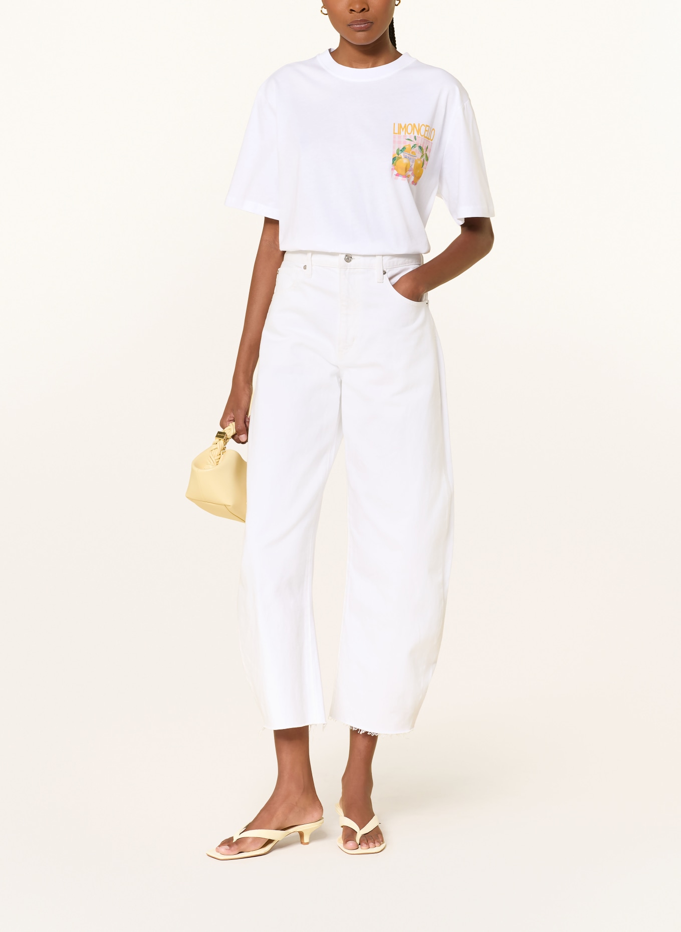 MRS & HUGS T-shirt: WIT / GEEL / GROEN