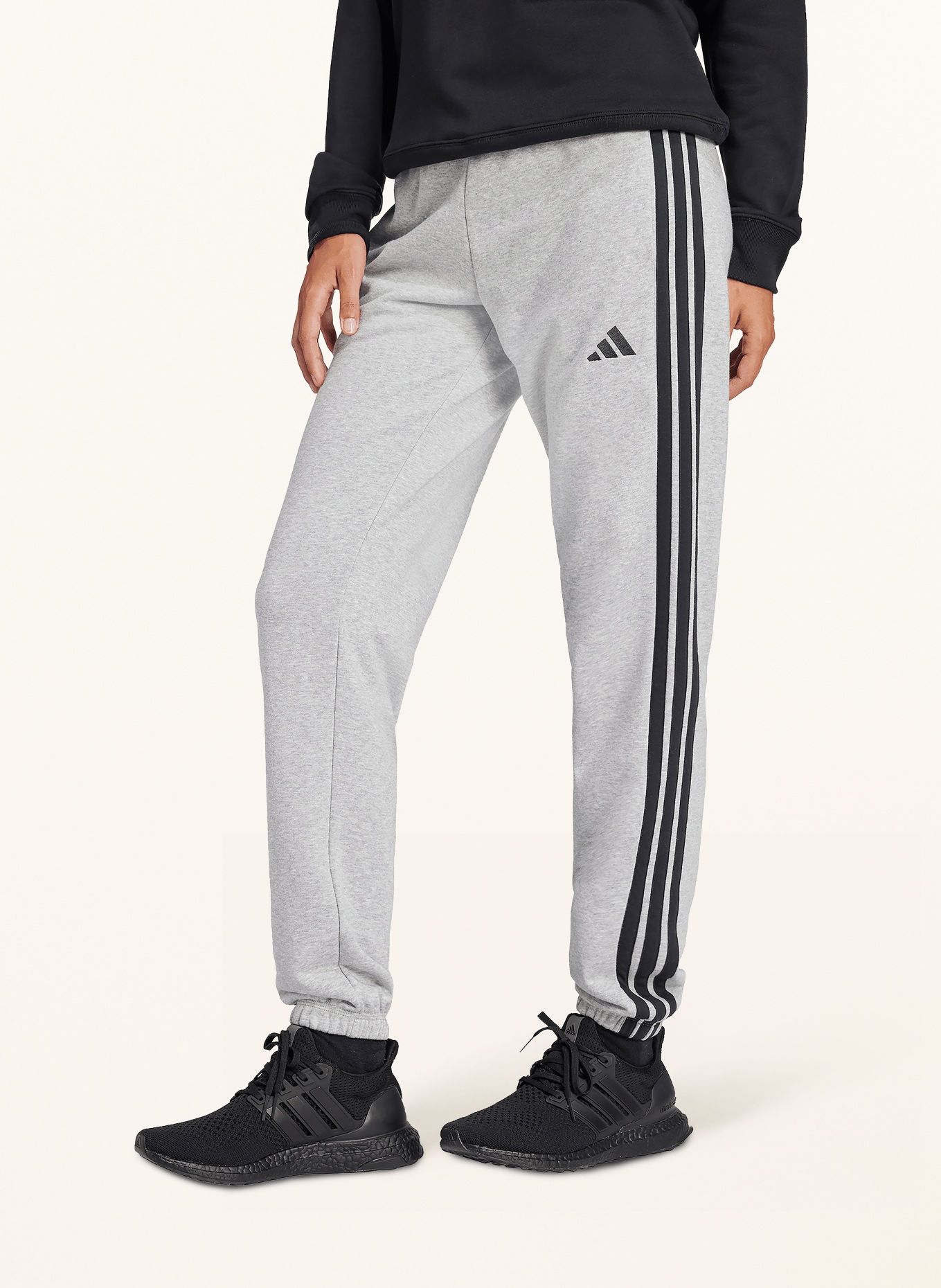 adidas Joggingbroek ESSENTIALS 3-STREEP: LICHTGRIJS