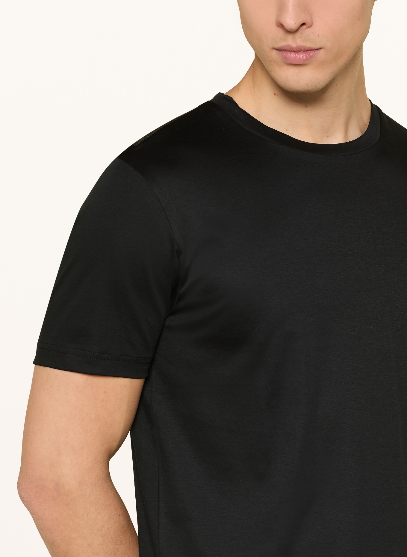 BOSS T-Shirt SPIRIT 70: SCHWARZ