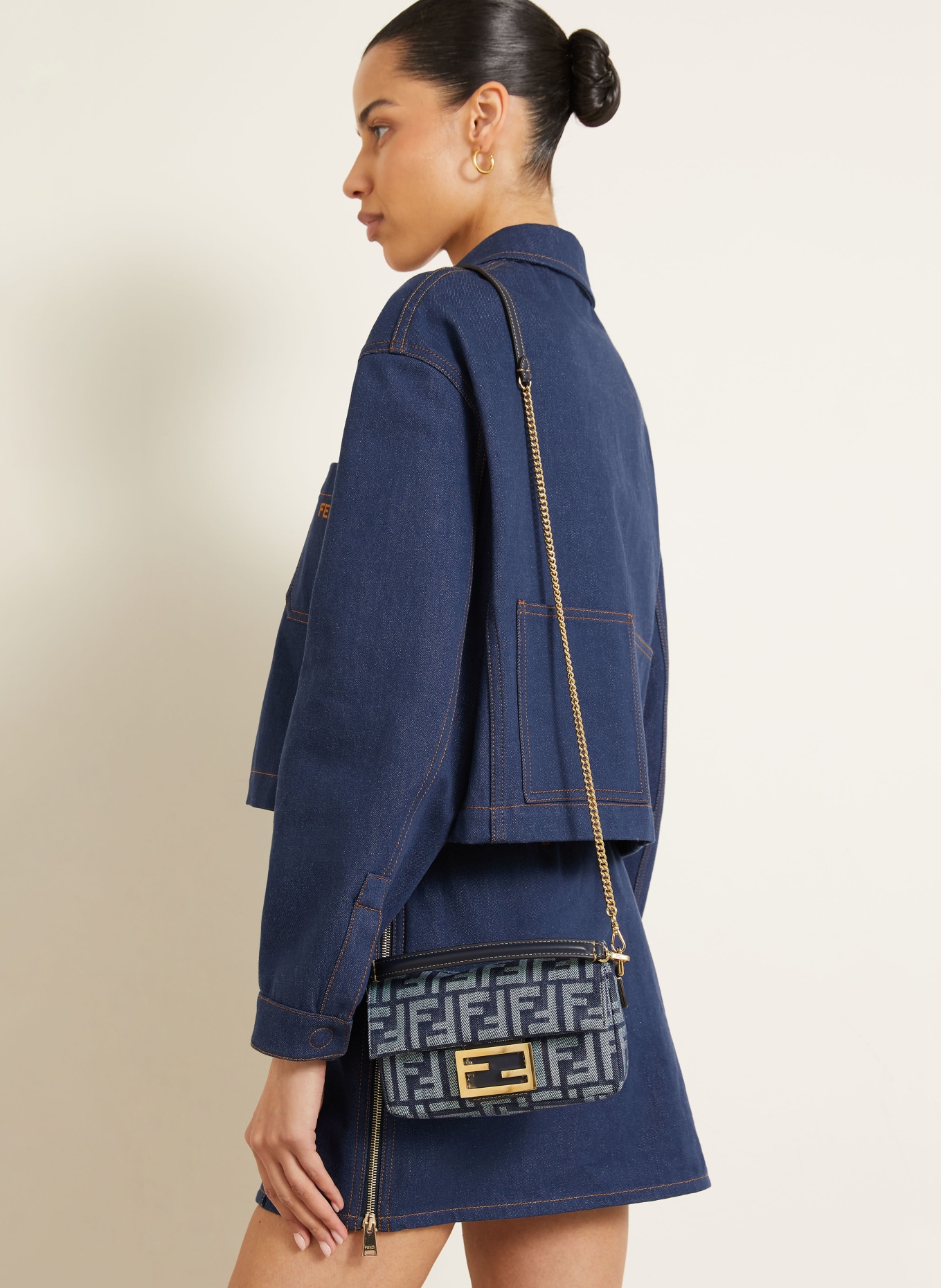 FENDI Geantă de mână MINI BAGUETTE: ALBASTRU ÎNCHIS / ALB