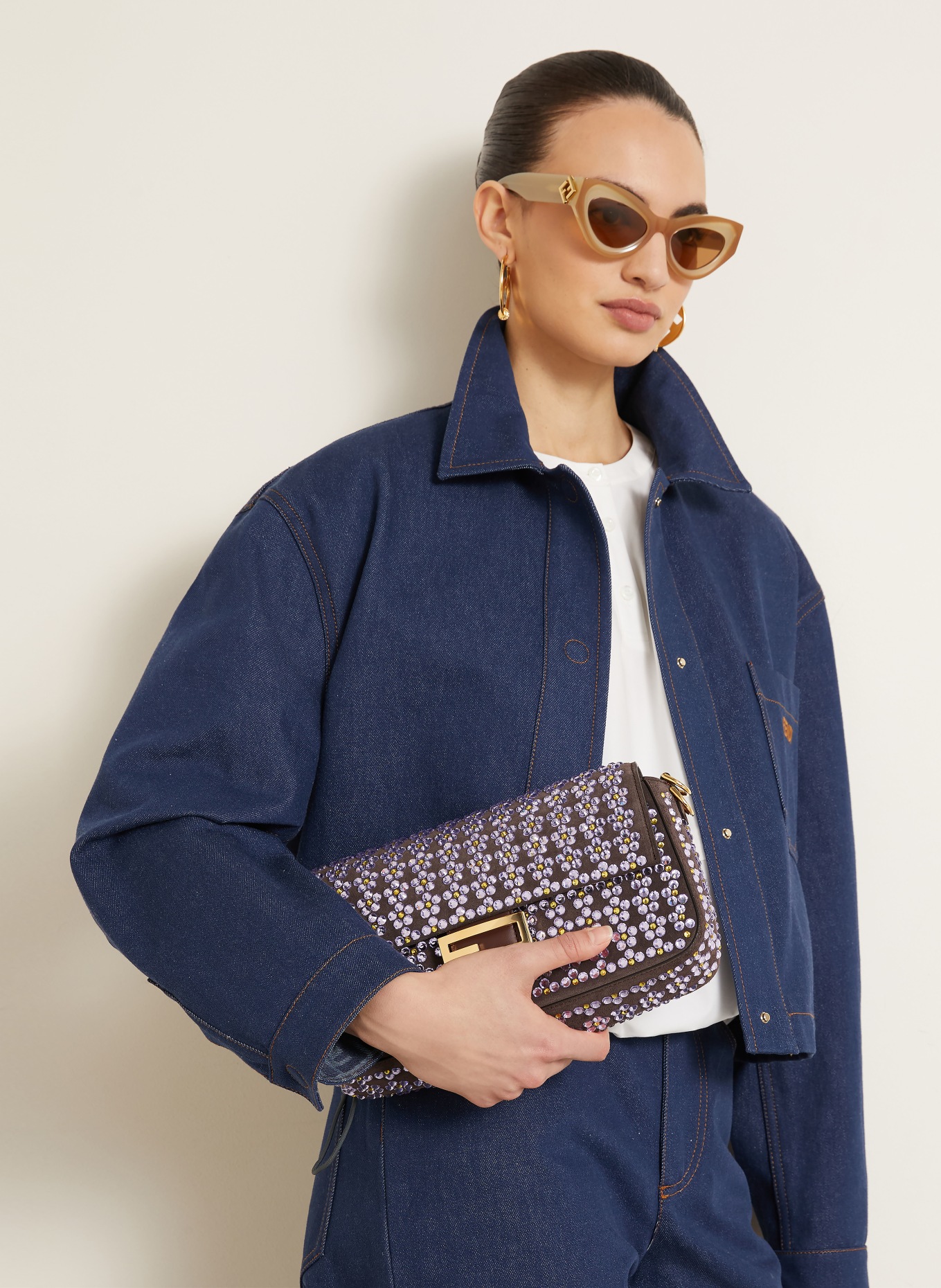 FENDI Schultertasche BAGUETTE MEDIUM mit Schmucksteinen: DUNKELBRAUN / HELLLILA / GELB