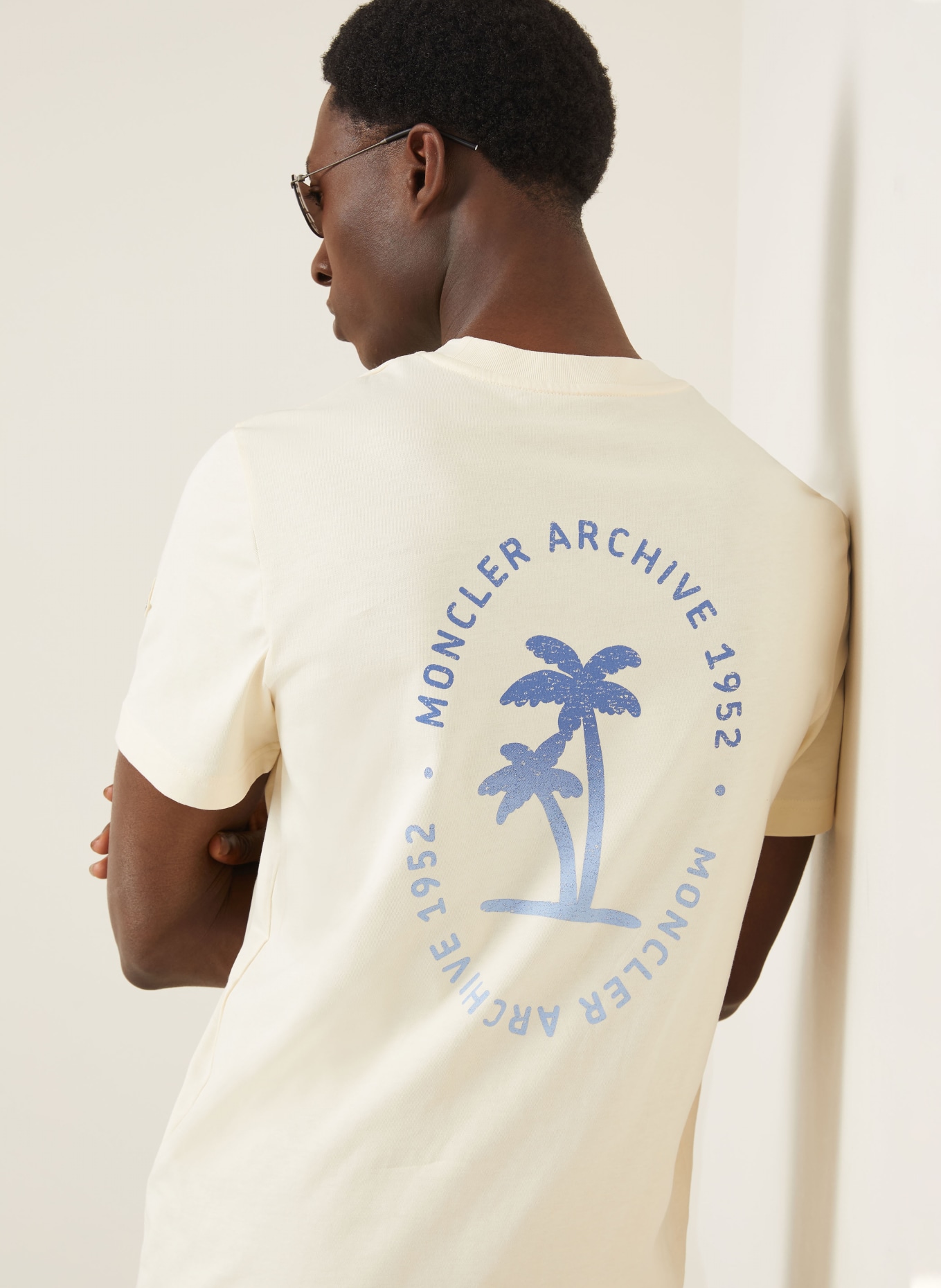 MONCLER T-shirt: CREAM / BLUE