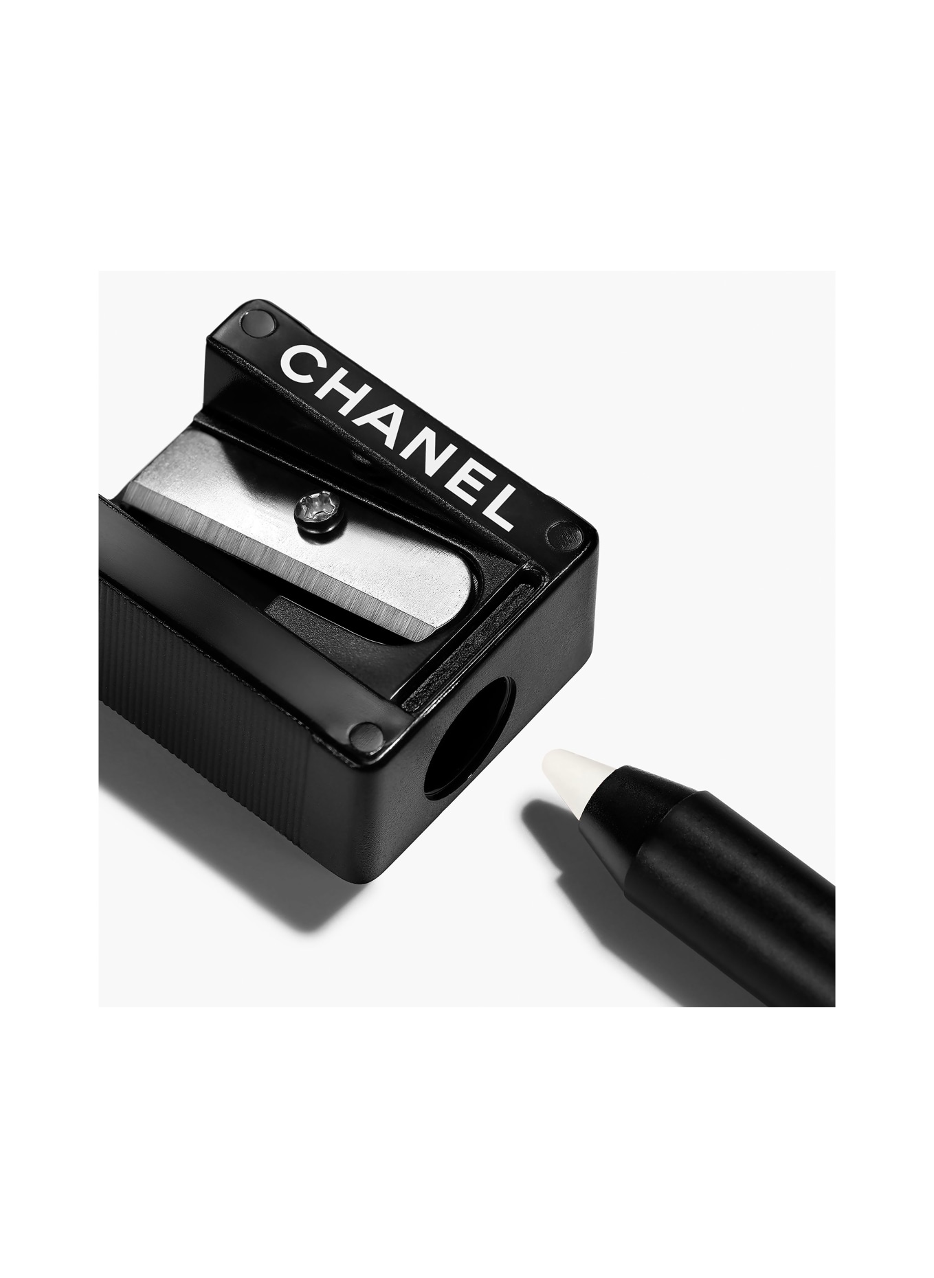 CHANEL LE CRAYON À LÈVRES: 152 CLEAR
