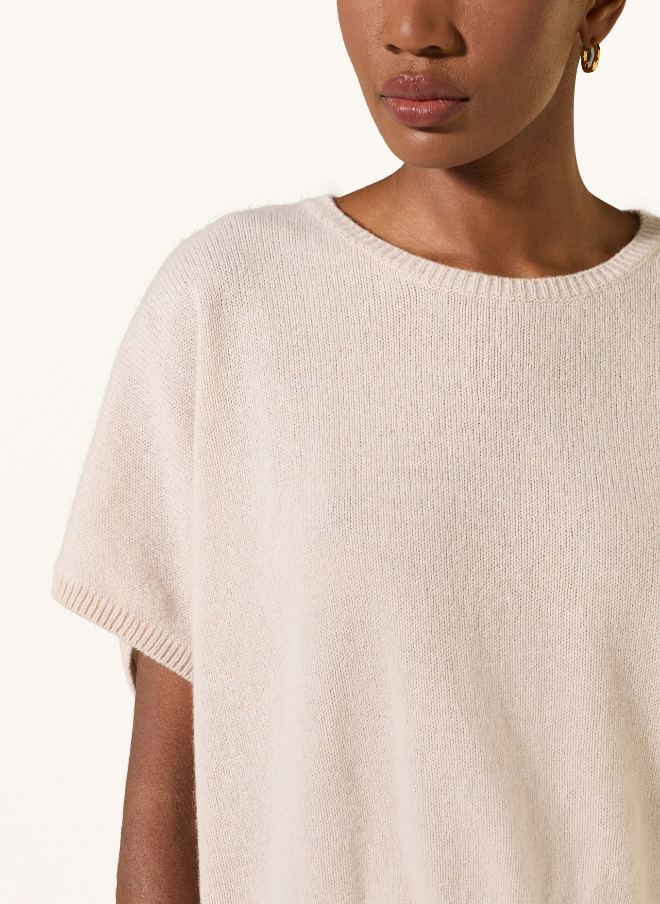 by Aylin Koenig Pletené tričko FILLY z kašmíru: BÉŽOVÁ