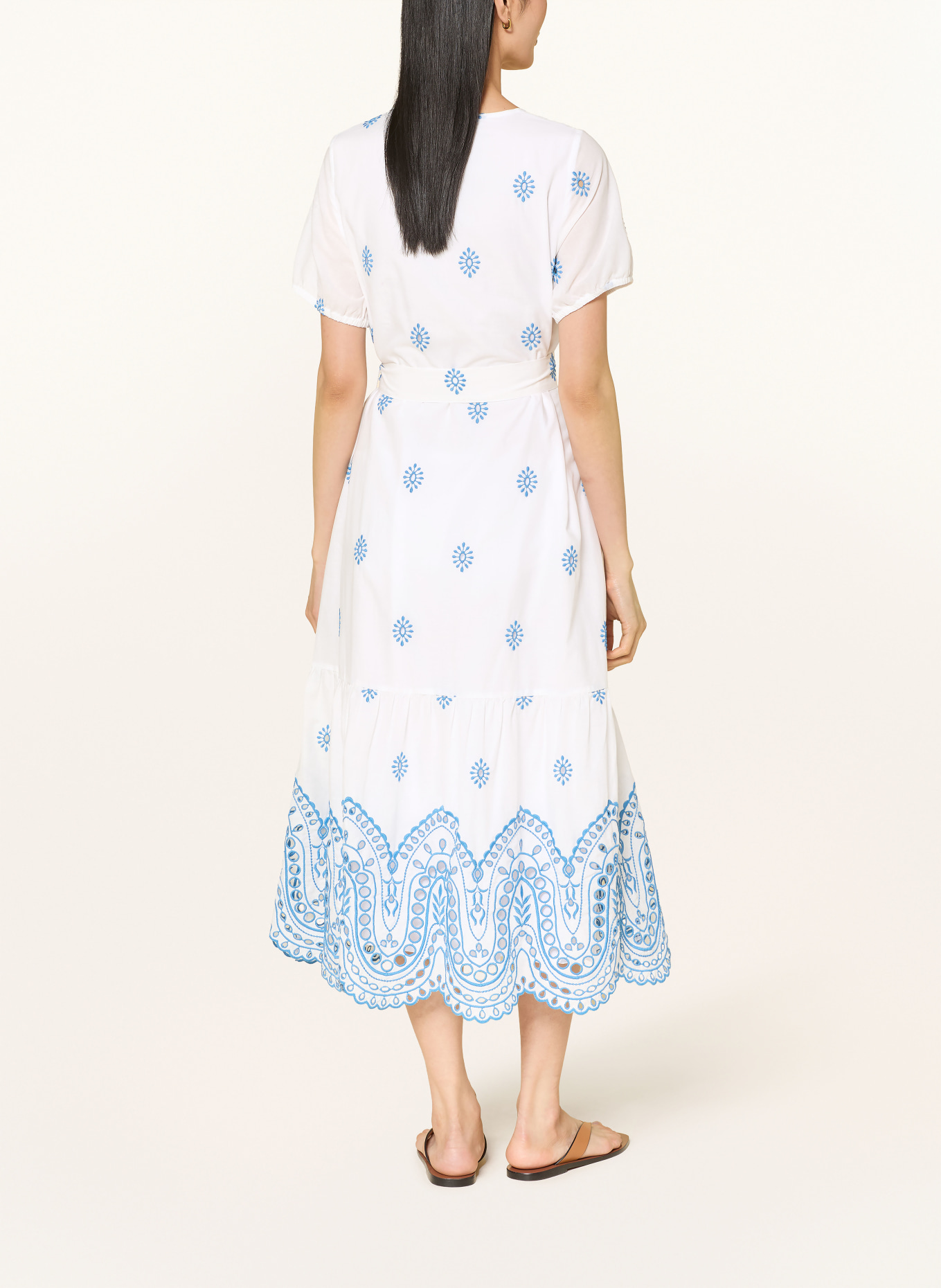 MORE & MORE Rochie cu dantelă perforată și volane: ALB / ALBASTRU