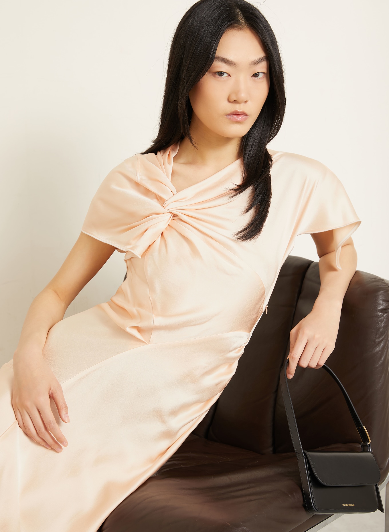 VICTORIA BECKHAM Cocktailkleid aus Satin: HELLORANGE