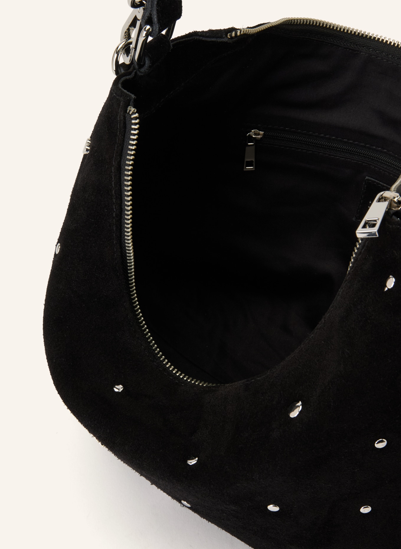 NÚNOO Schultertasche RIO SWEETHEART mit Nieten: SCHWARZ / SILBER