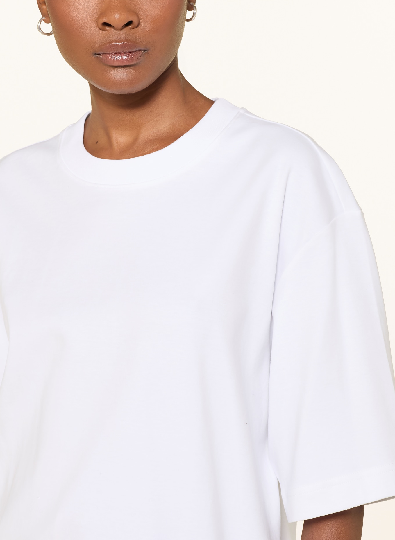 COS T-shirt oversize à manches 3/4: BLANC