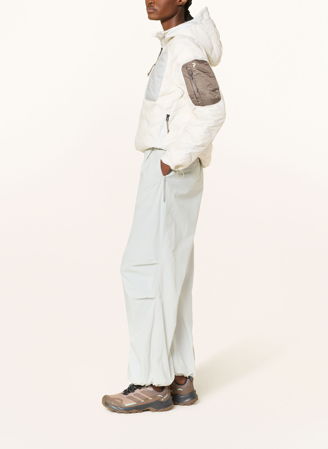 Peak Performance Daunenjacke HELIUM UTILITY: CREME / TAUPE / GRAU