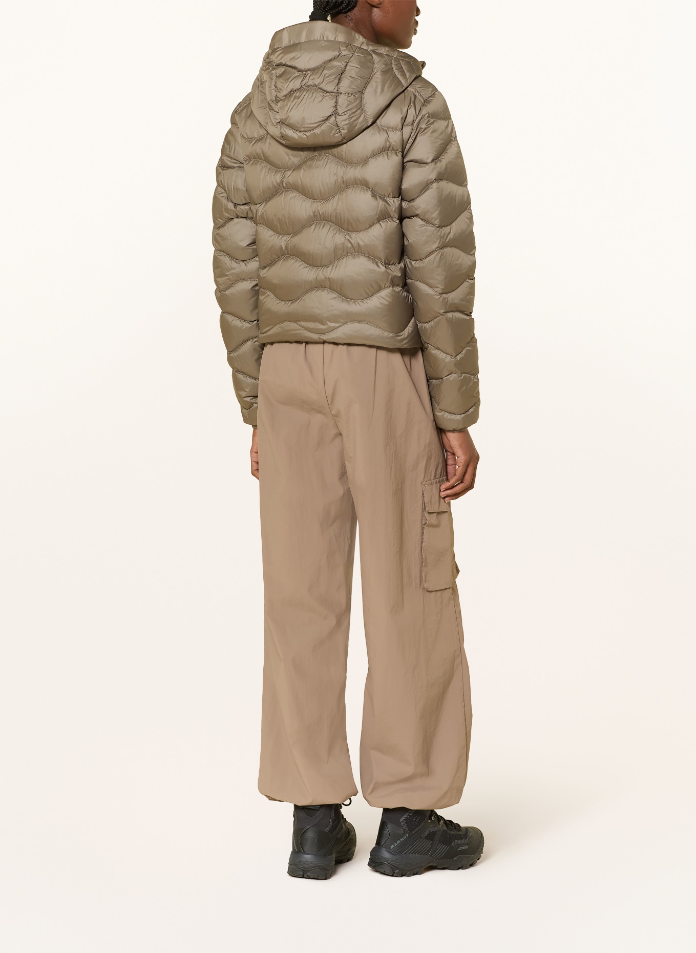 Peak Performance Daunenjacke HELIUM: TAUPE