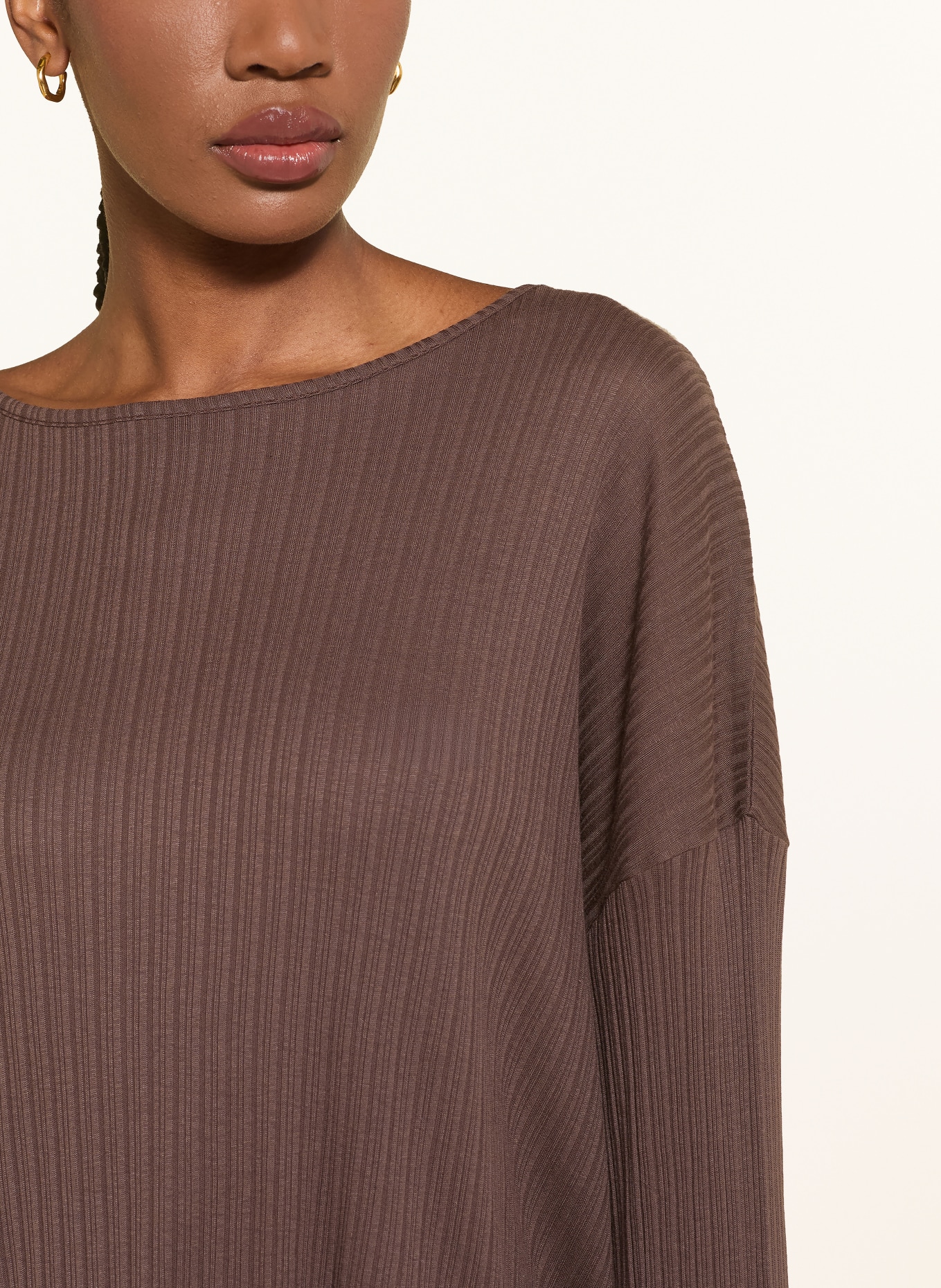 by Aylin Koenig Koszulka z długim rękawem MIL: CIEMNOBRĄZOWY