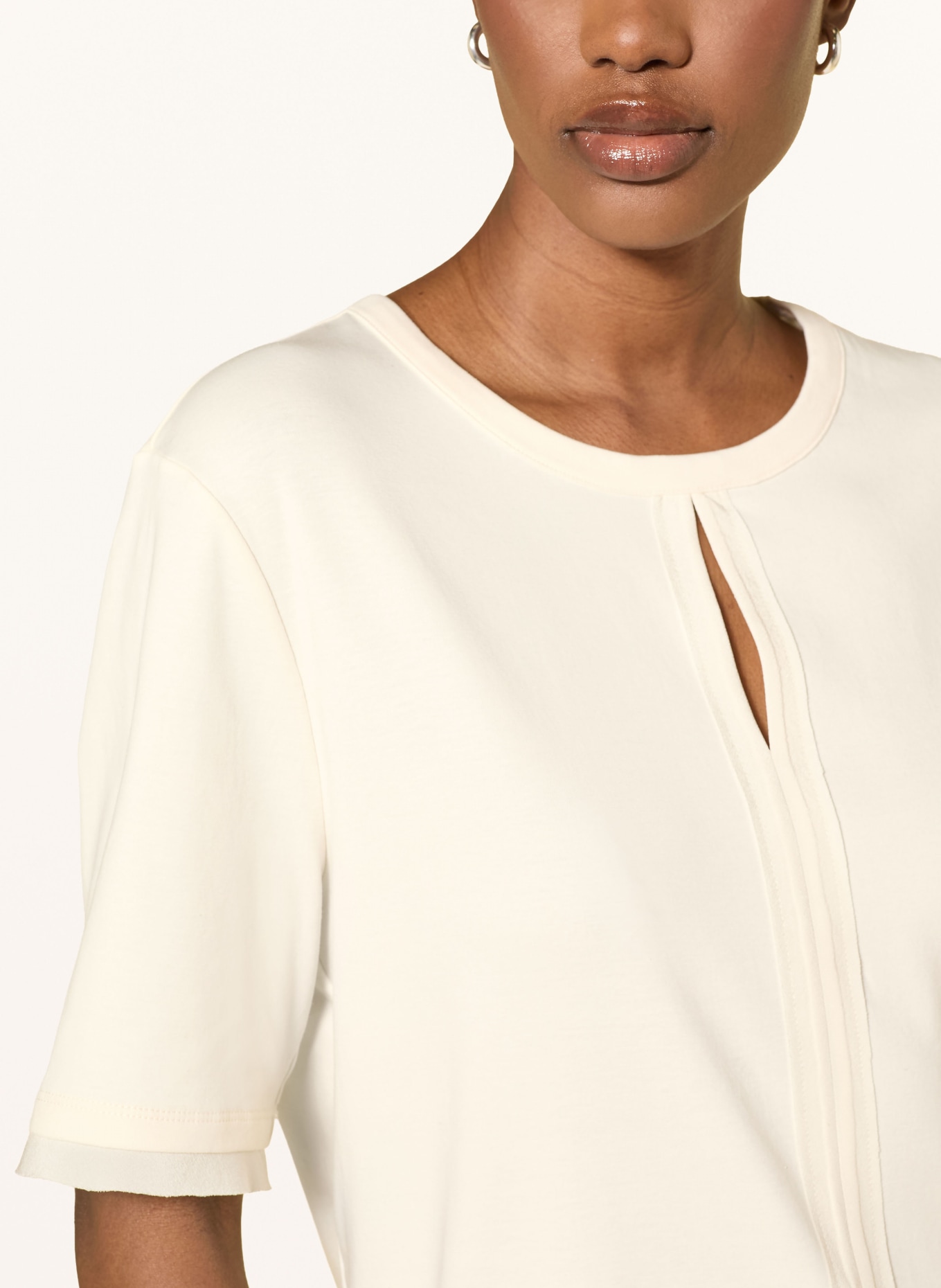 MARC CAIN T-Shirt mit Cut-out: 112 bright ecru