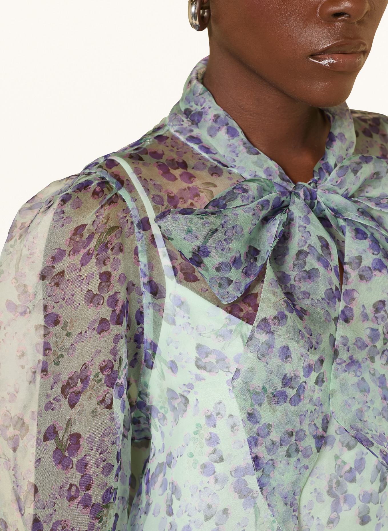 MARC CAIN Schluppenbluse aus Seide: 502 misty jade