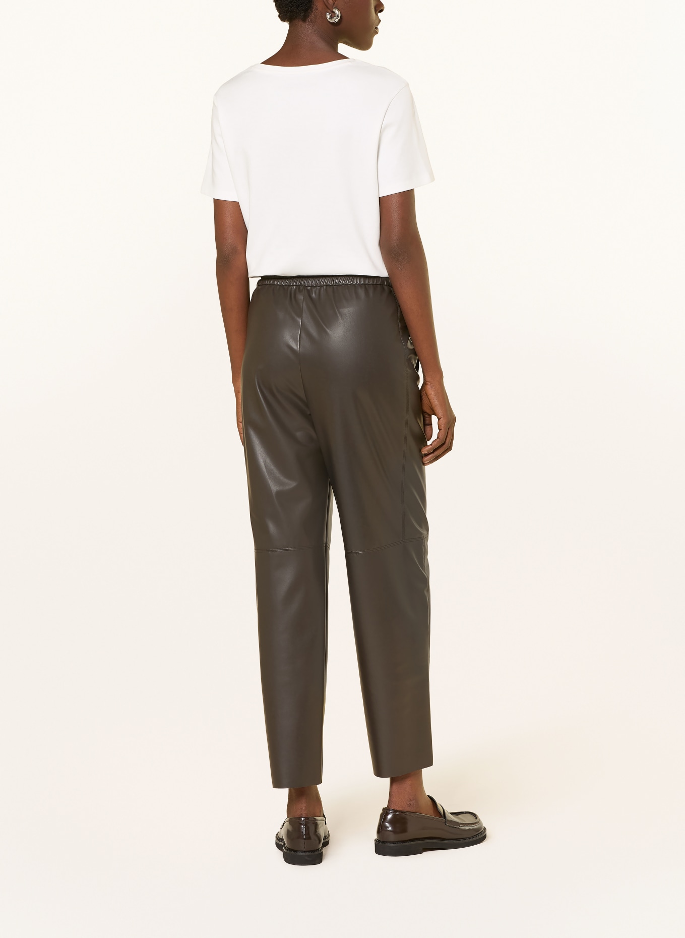 MARC CAIN T-Shirt mit Schmucksteinen und Pailletten: 110 off