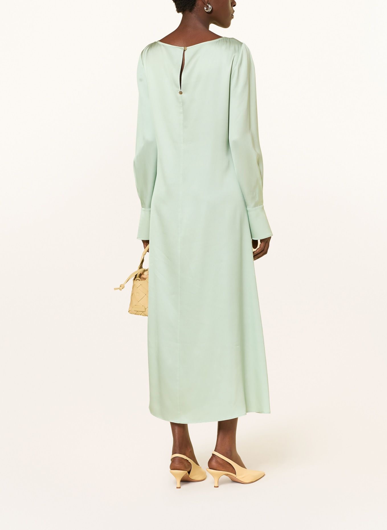 MARC CAIN Satinkleid: 505 silt green
