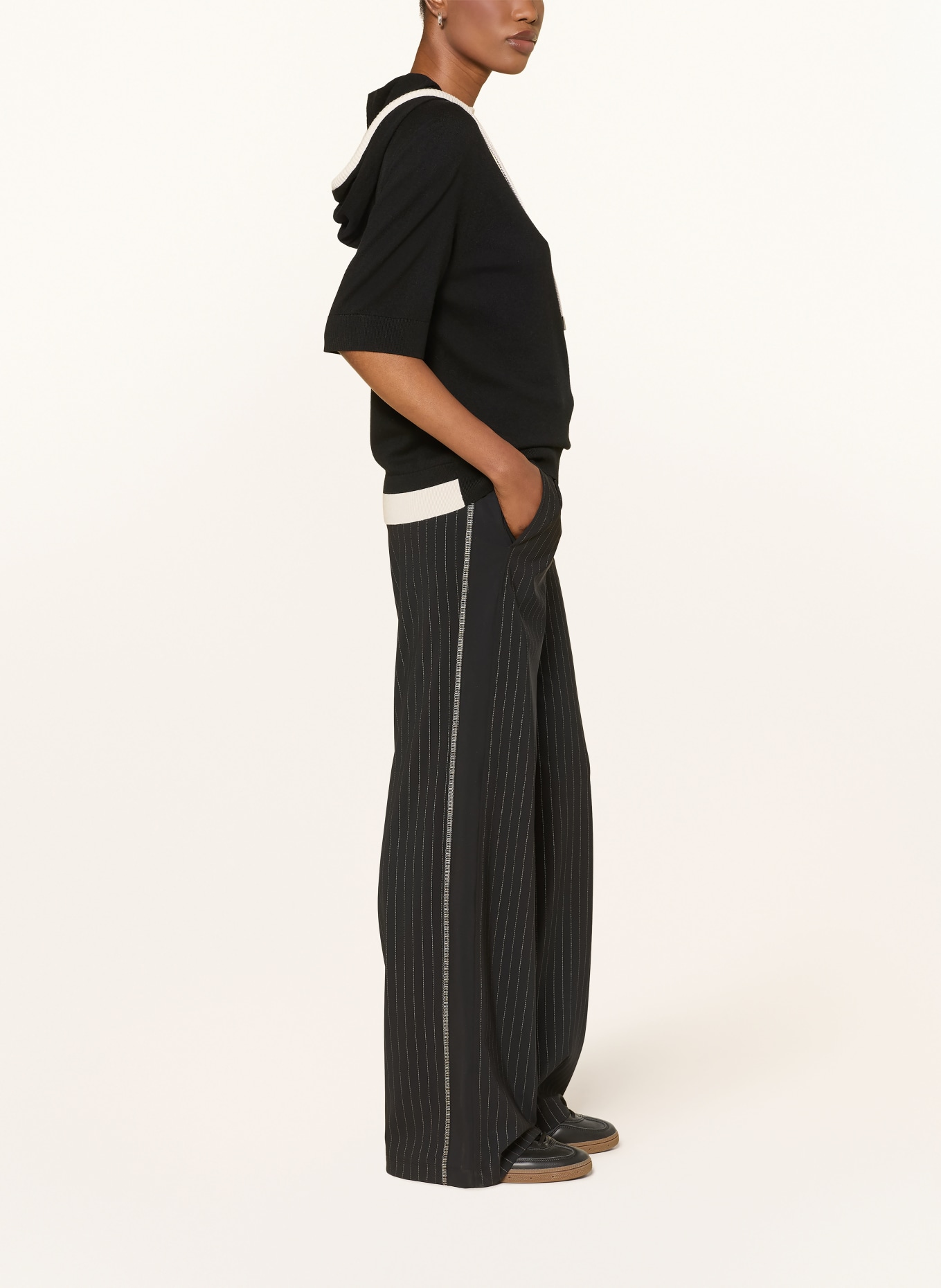 MARC CAIN Bluza z kapturem z dzianiny: 900 black new