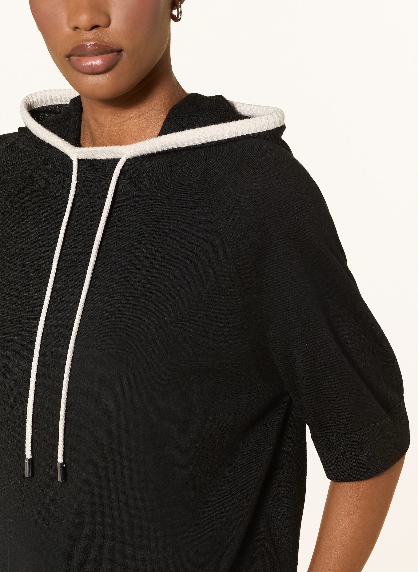 MARC CAIN Bluza z kapturem z dzianiny: 900 black new