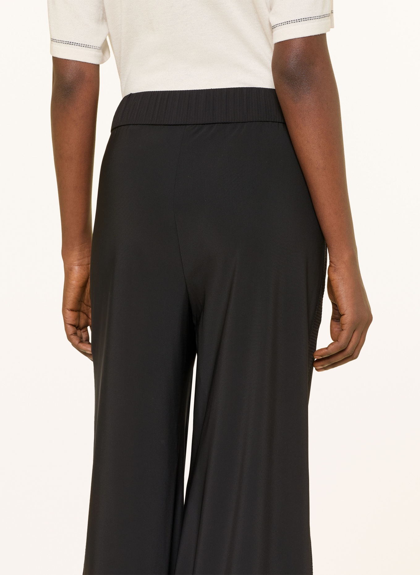 MARC CAIN Spodnie typu marlene z paskami z galonu: 900 black new