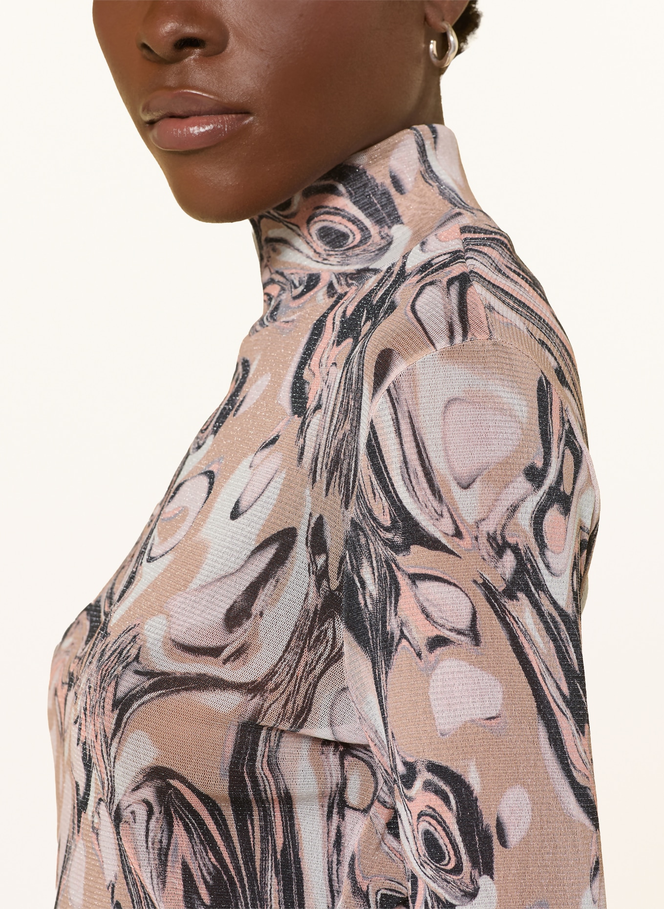 MARC CAIN Longsleeve aus Mesh mit Glitzergarn: 182 smoke