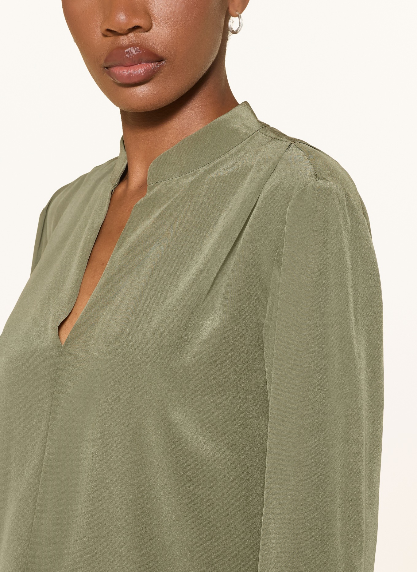 BOSS Blusenshirt BELINDINA aus Seide: OLIV