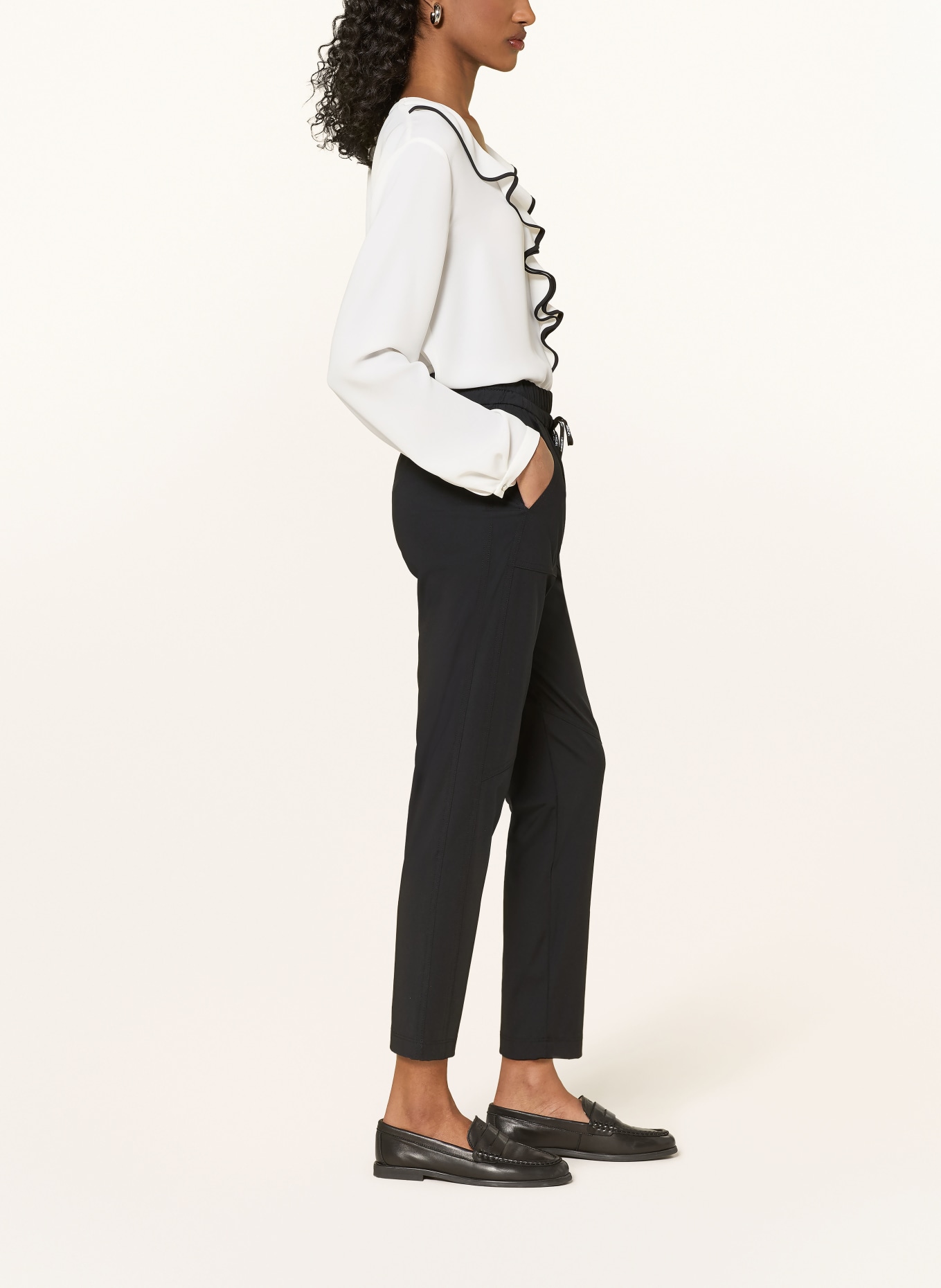 MARC CAIN 7/8 kalhoty v joggingovém stylu: 900 black new