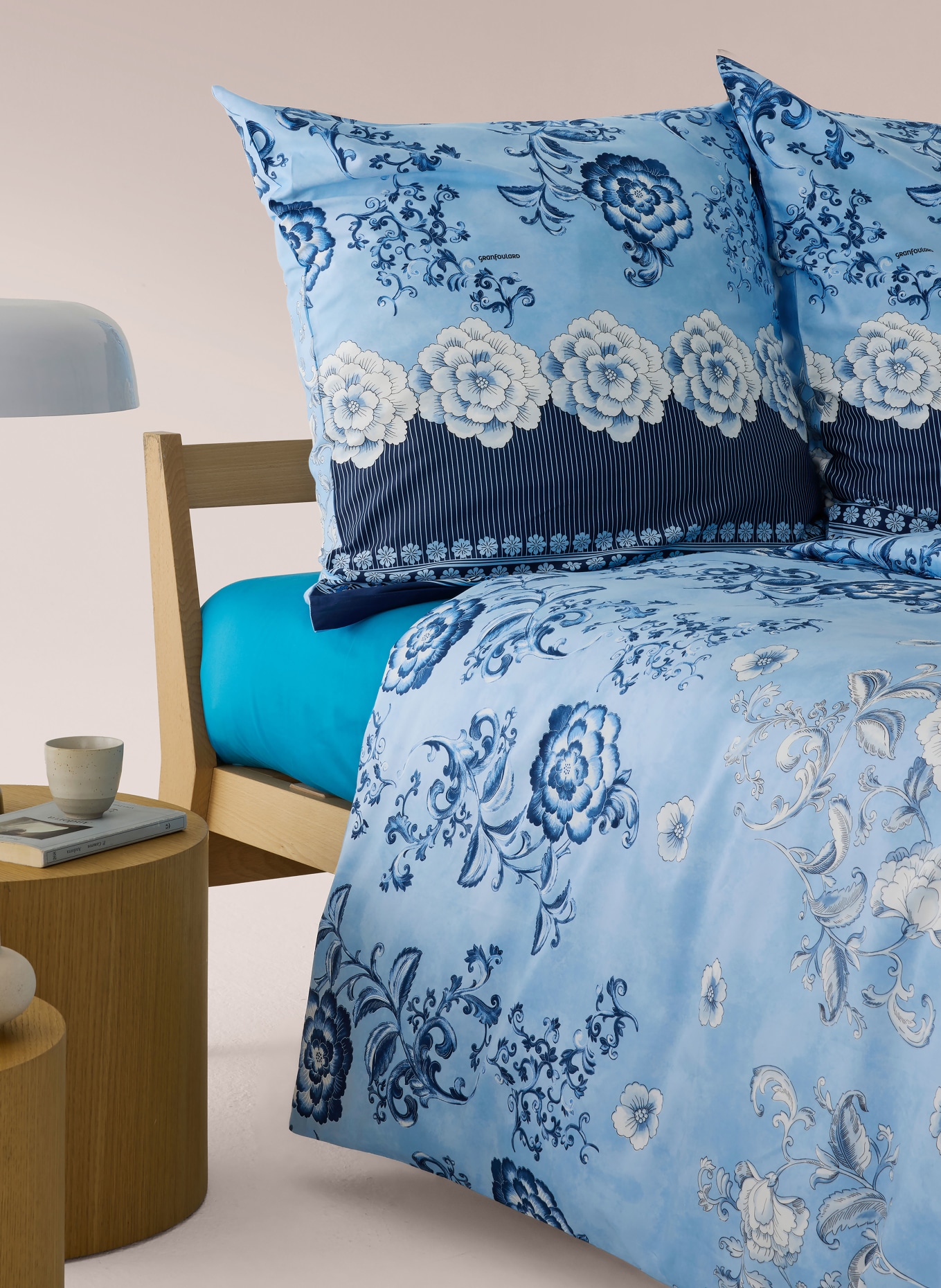 bassetti Linge de lit PARAGGI: BLEU CLAIR / BLEU FONCÉ / NOIR