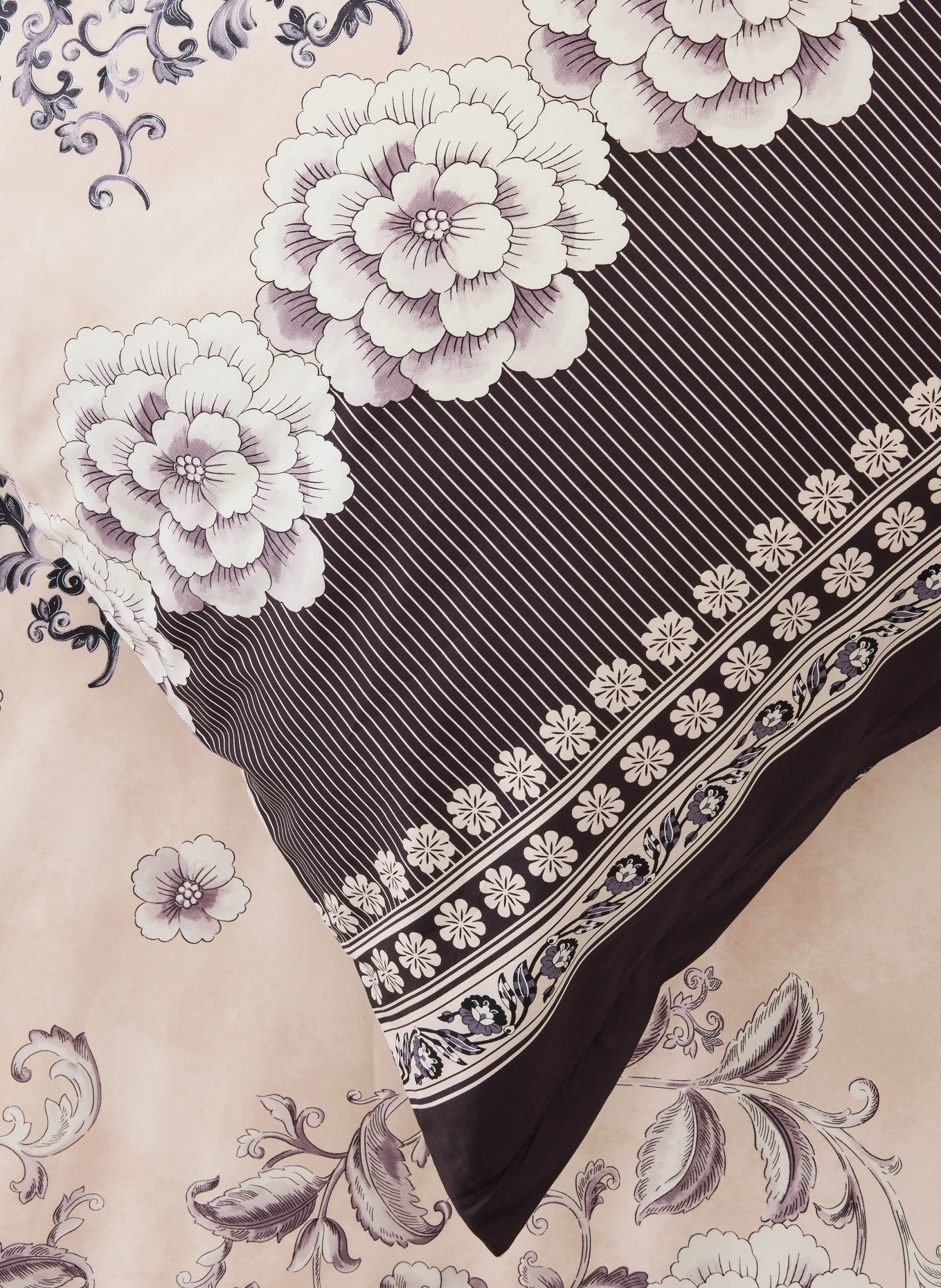 bassetti Bettwäsche PARAGGI: SCHWARZ / CAMEL / GRAU