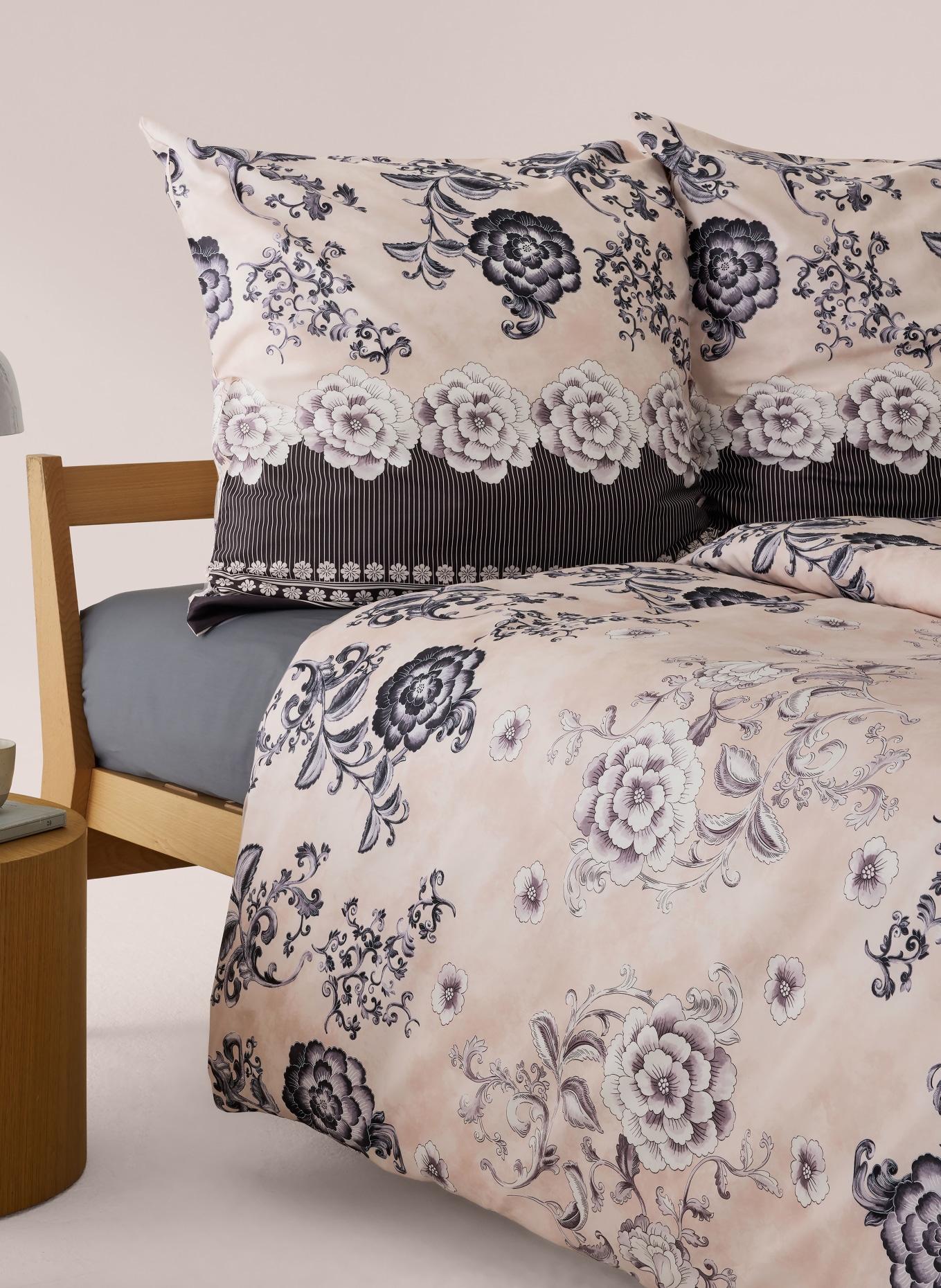 bassetti Bettwäsche PARAGGI: SCHWARZ / CAMEL / GRAU