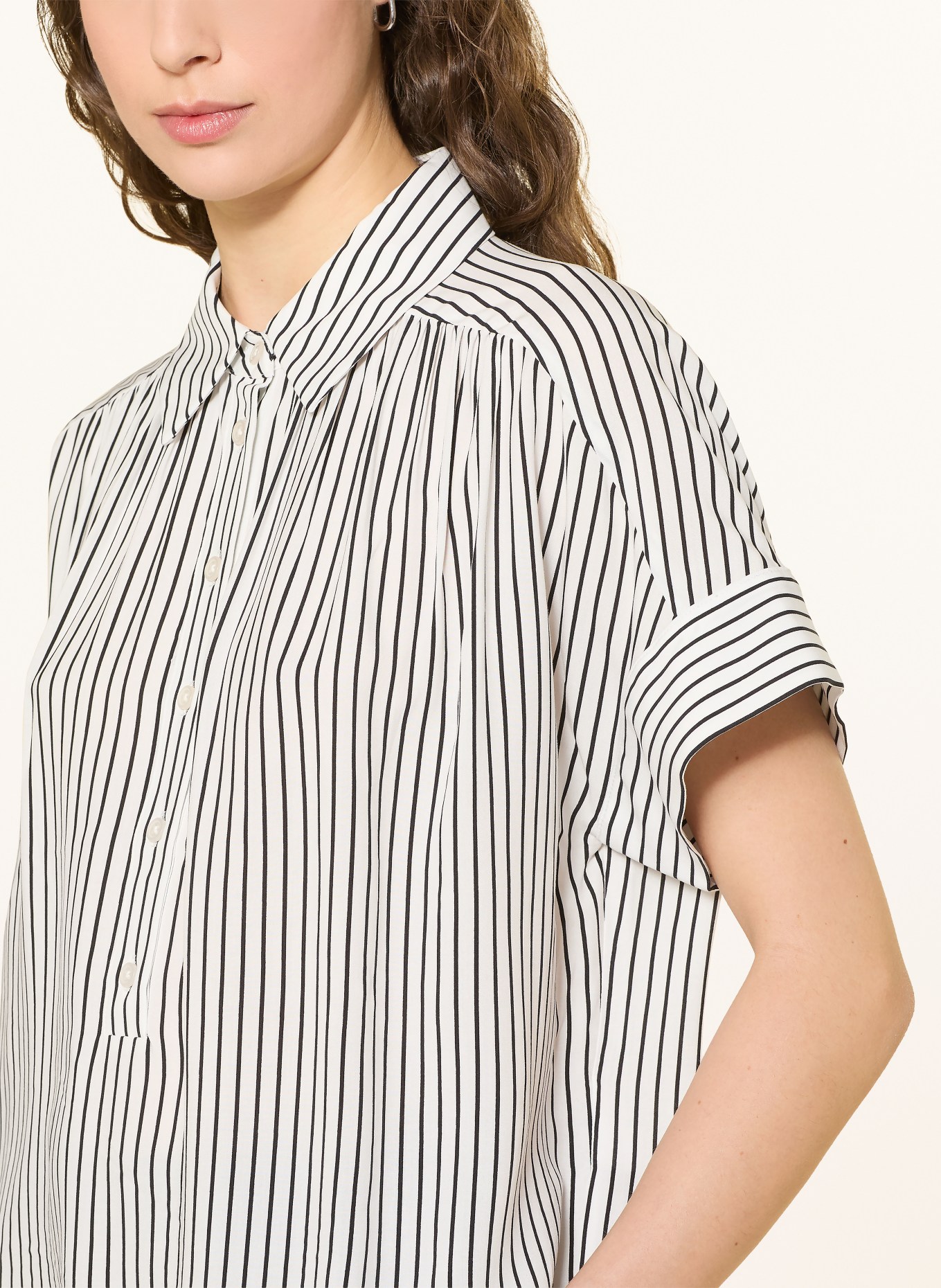 someday Koszulka z dekoltem w serek ZAFINE: BIAŁY / CZARNY