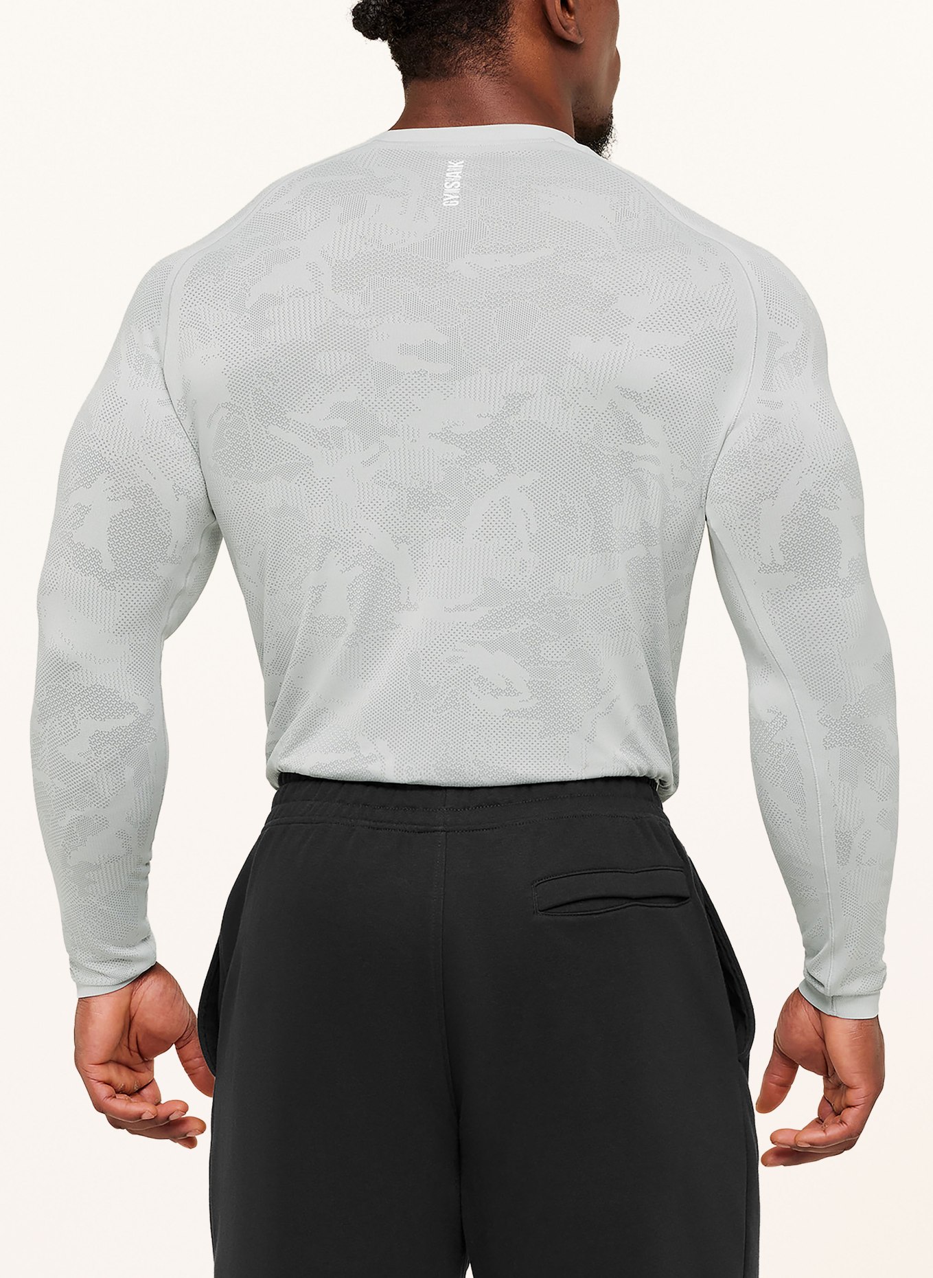 GYMSHARK Longsleeve GEO SEAMLESS: HELLGRAU / WEISS