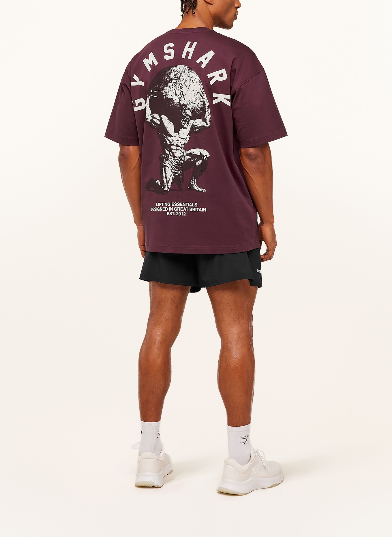 GYMSHARK T-Shirt GFX ATLAS: DUNKELROT / WEISS