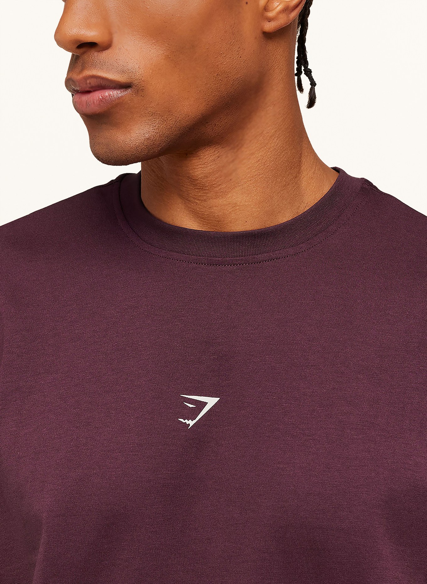 GYMSHARK T-Shirt GFX ATLAS: DUNKELROT / WEISS