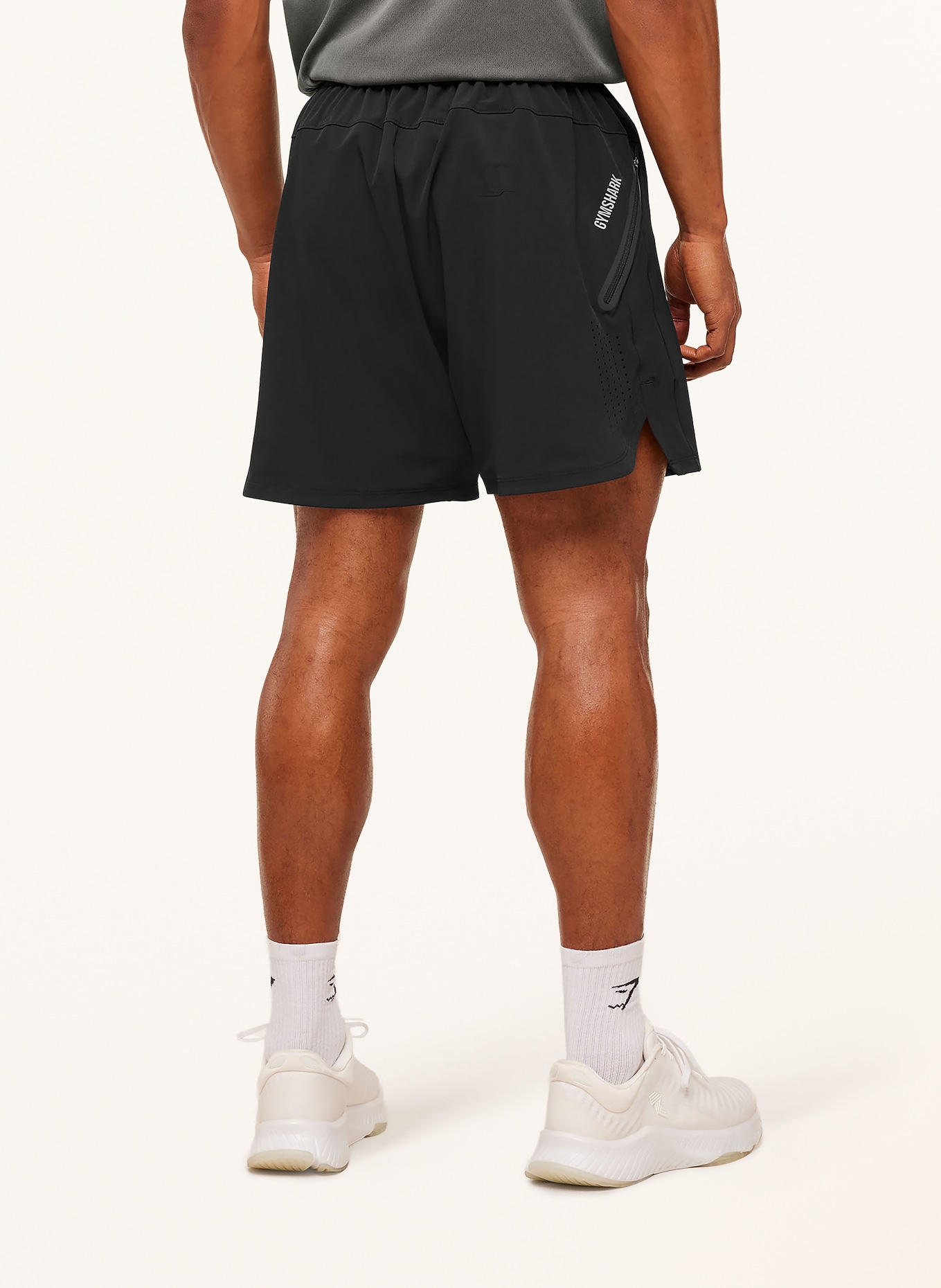 GYMSHARK Trainingsshorts HYBRID: SCHWARZ