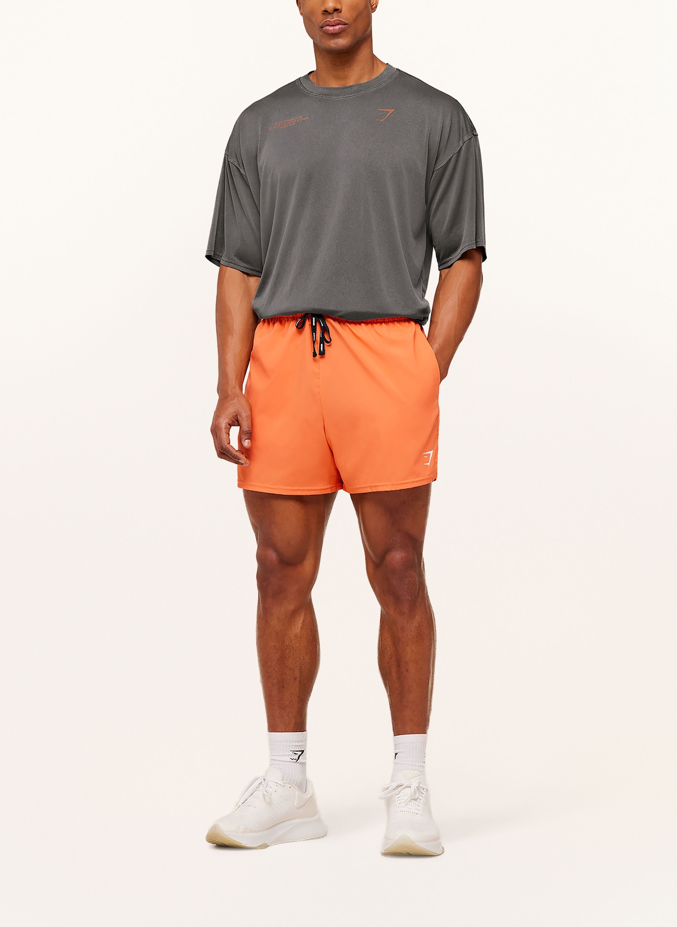 GYMSHARK T-Shirt CONDITIONING CLUB aus Mesh: GRAU