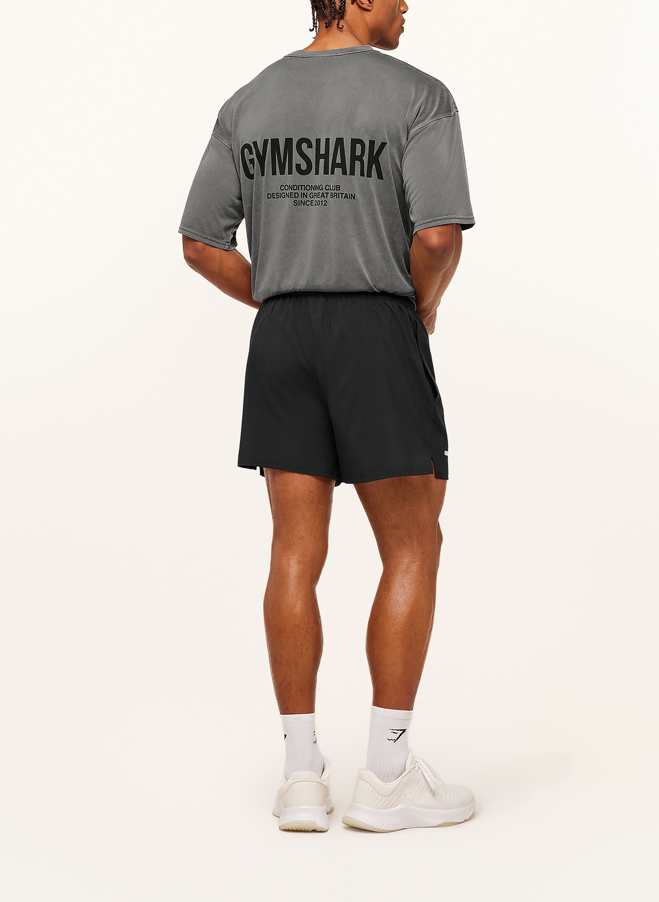 GYMSHARK T-Shirt CONDITIONING CLUB aus Mesh: DUNKELGRAU / SCHWARZ