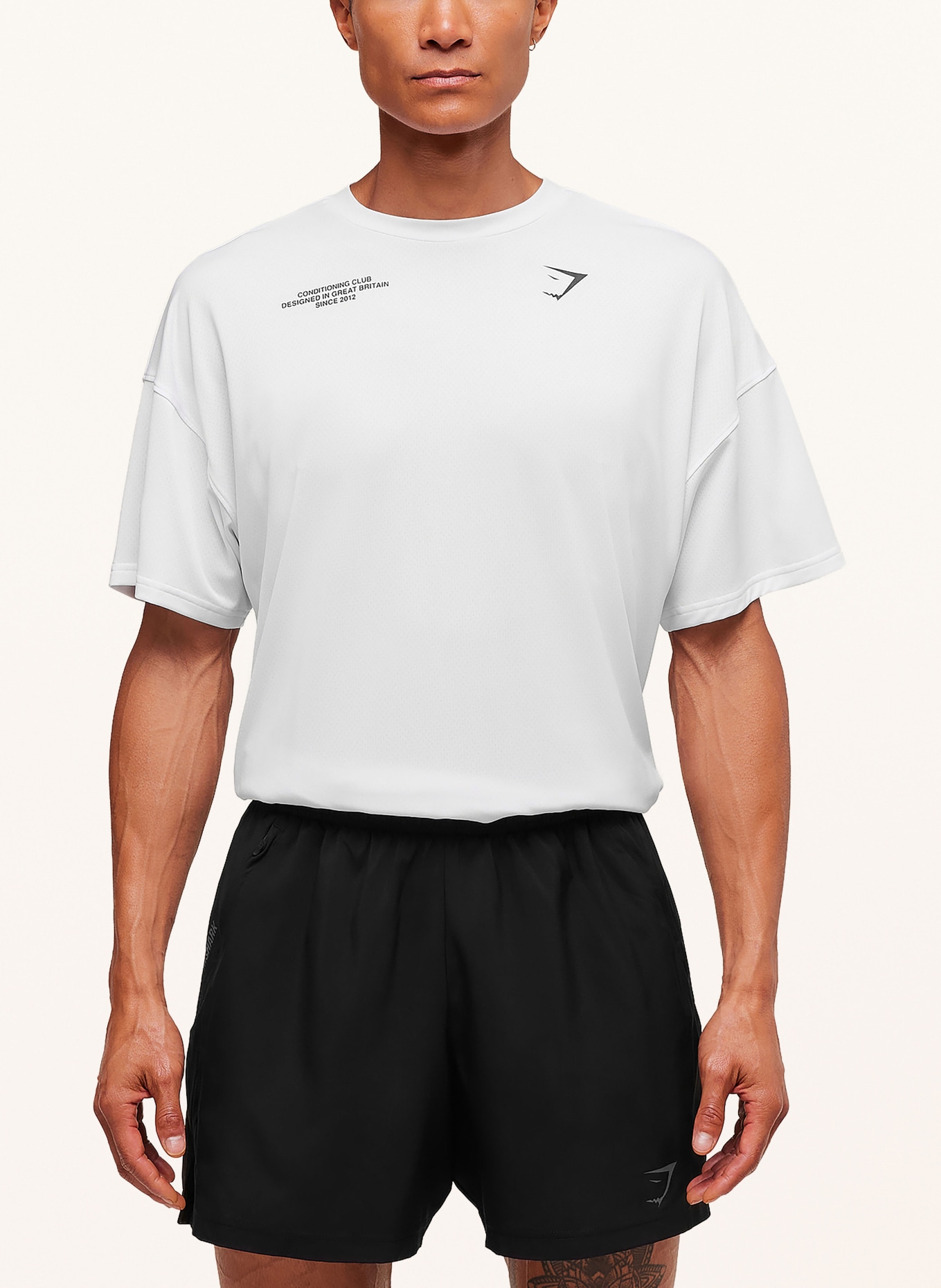 GYMSHARK T-Shirt CONDITIONING CLUB: WEISS / SCHWARZ