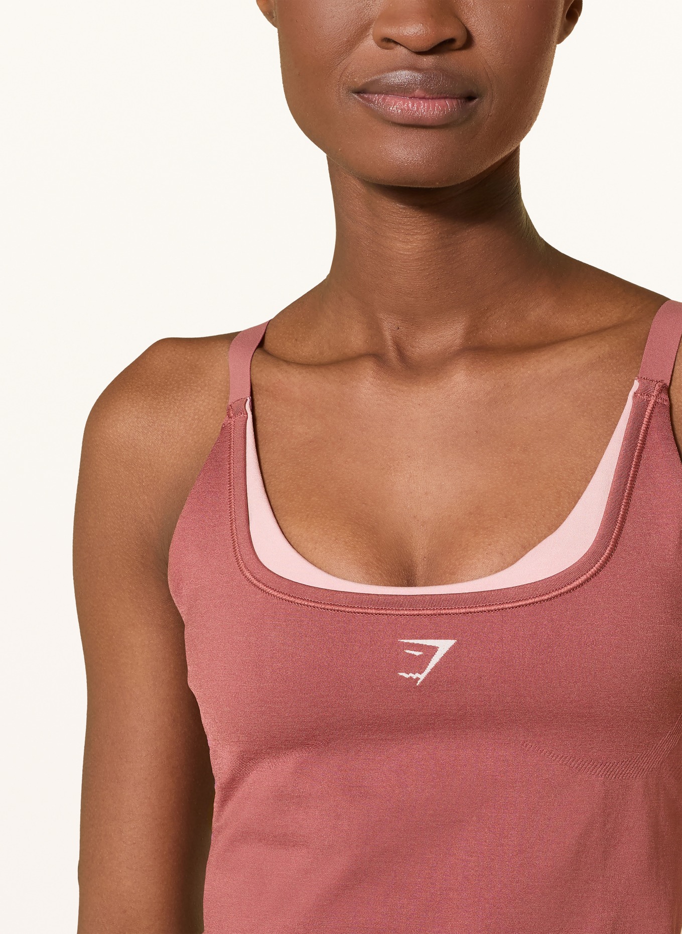 GYMSHARK Débardeur INTERVAL SEAMLESS MIDI: VIEUX ROSE